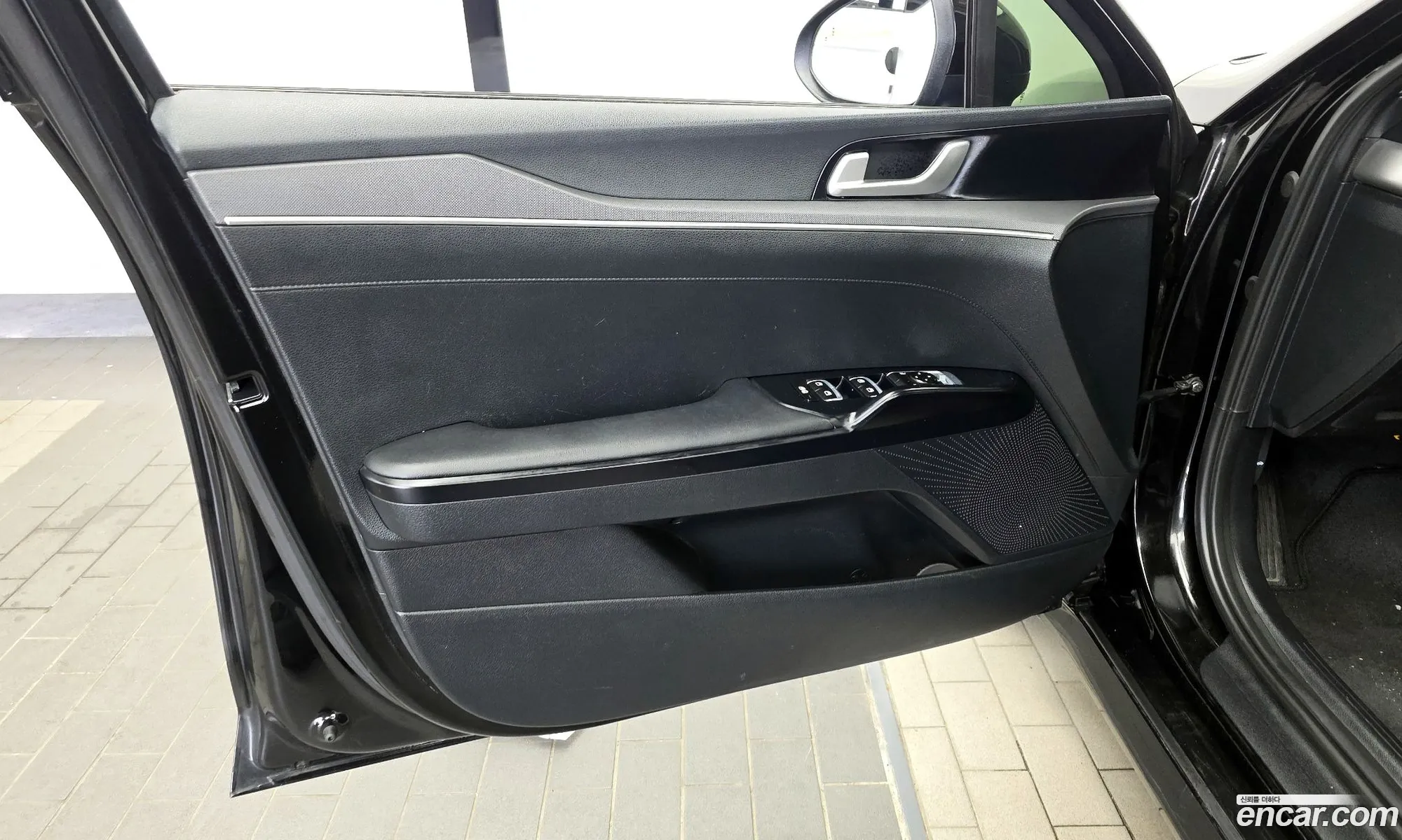 Kia K5 Hybrid 2021 — 21
