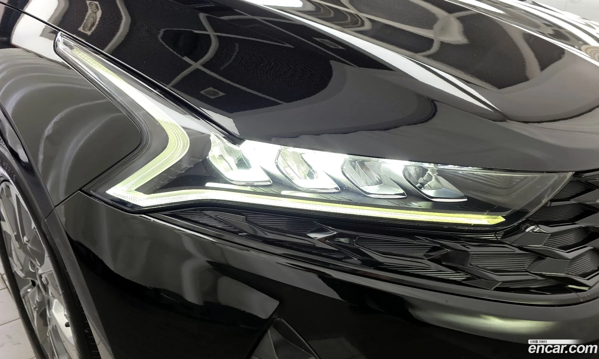 Kia K5 Hybrid 2021 — 24