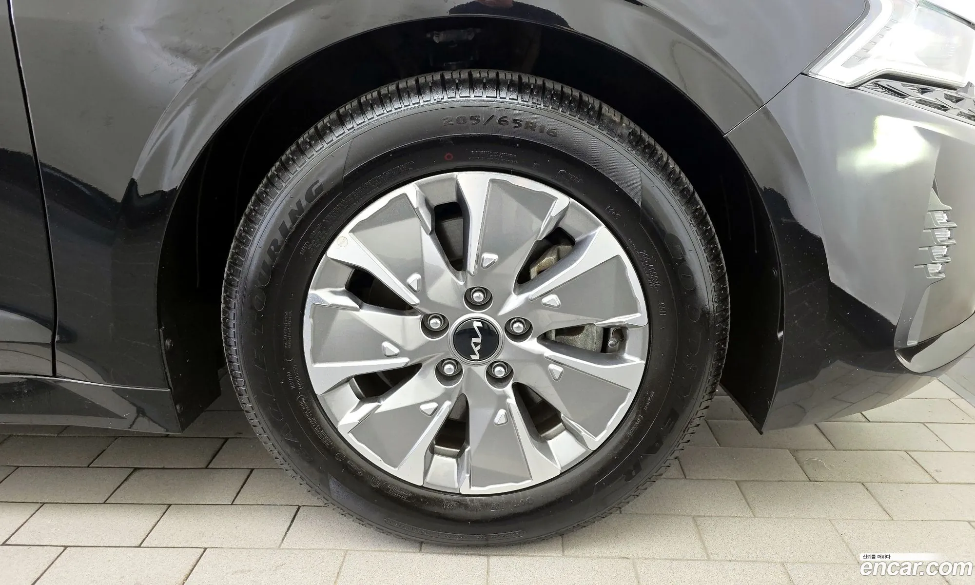 Kia K5 Hybrid 2021 — 18