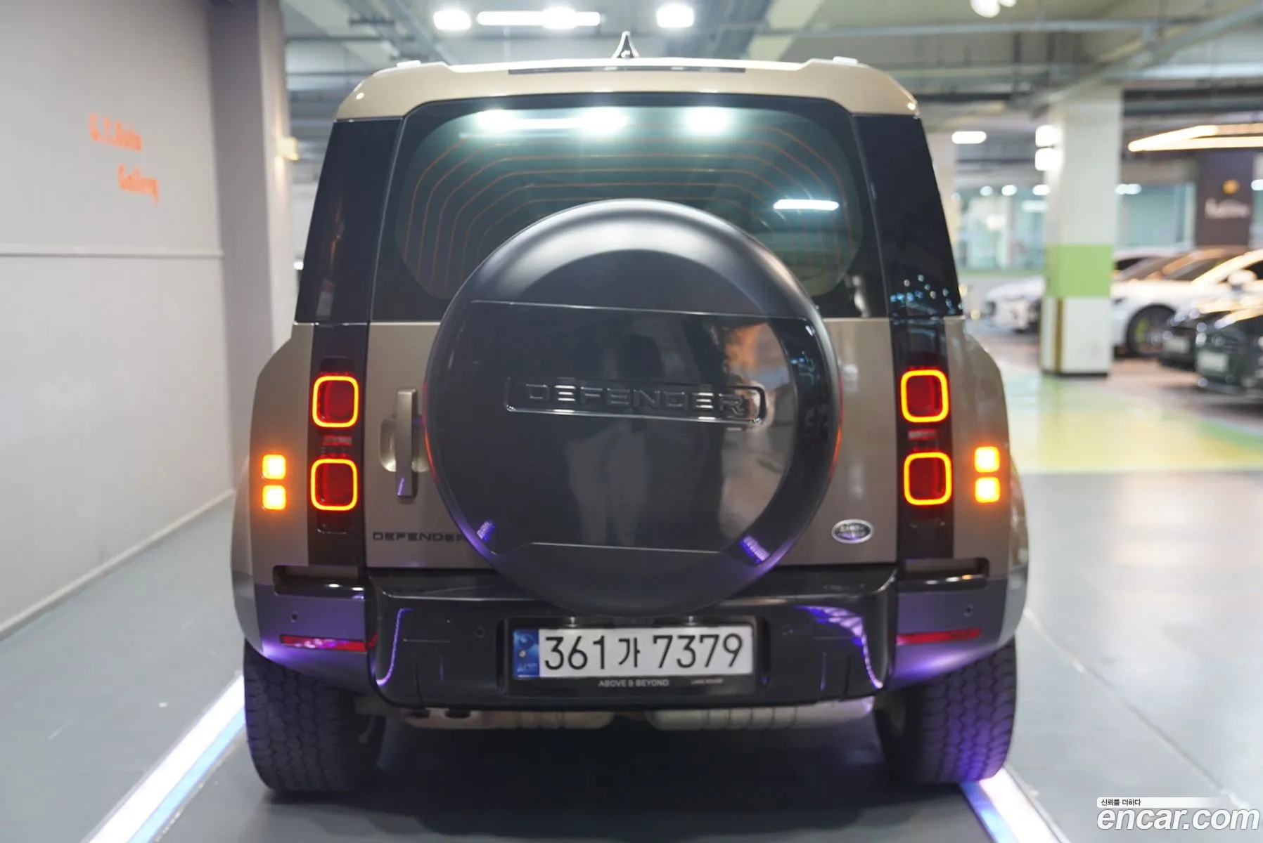 Land Rover Defender 2023 — 7