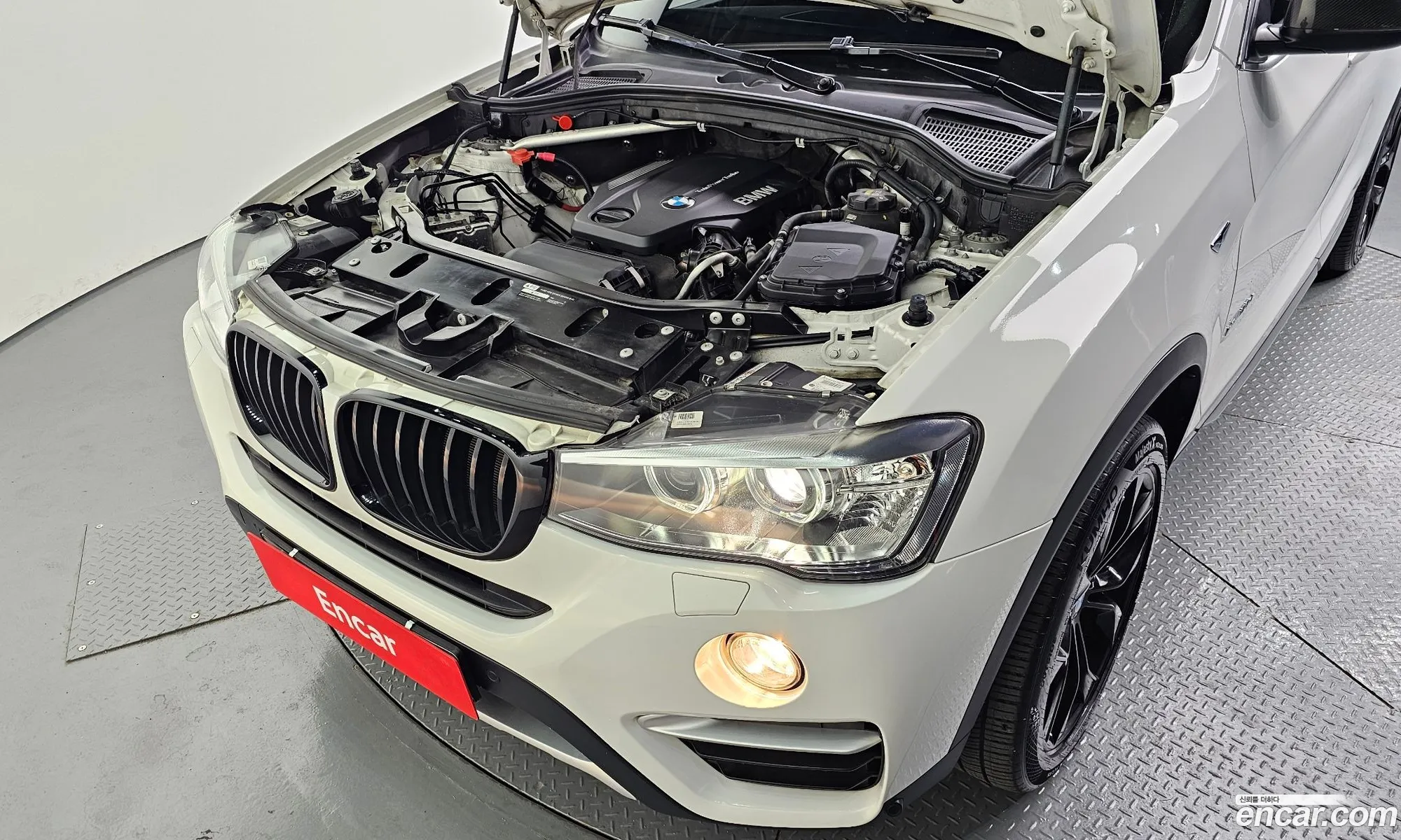 BMW X4 2017 WBAXX1109H0T40643 — 9