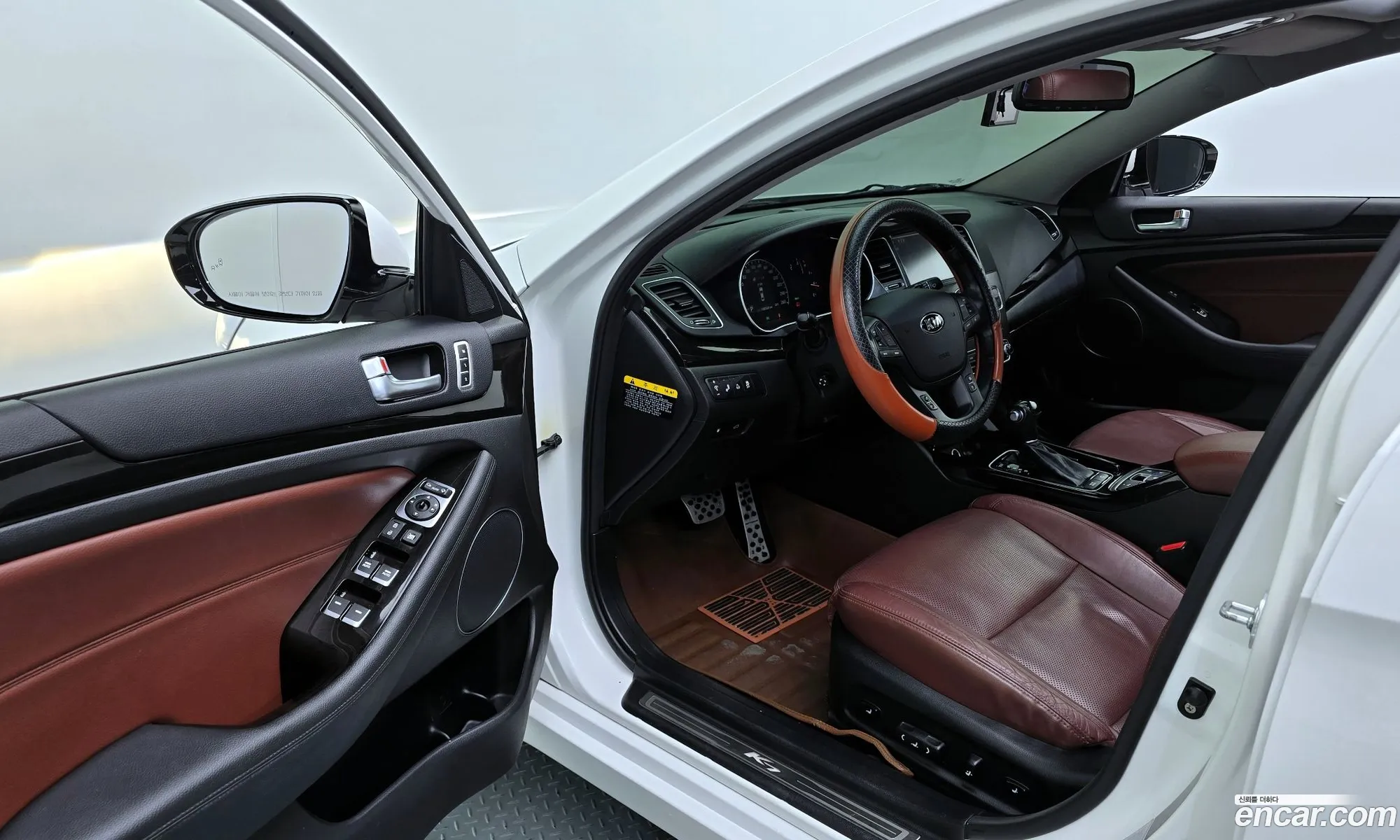 Kia K7 2015 — 31