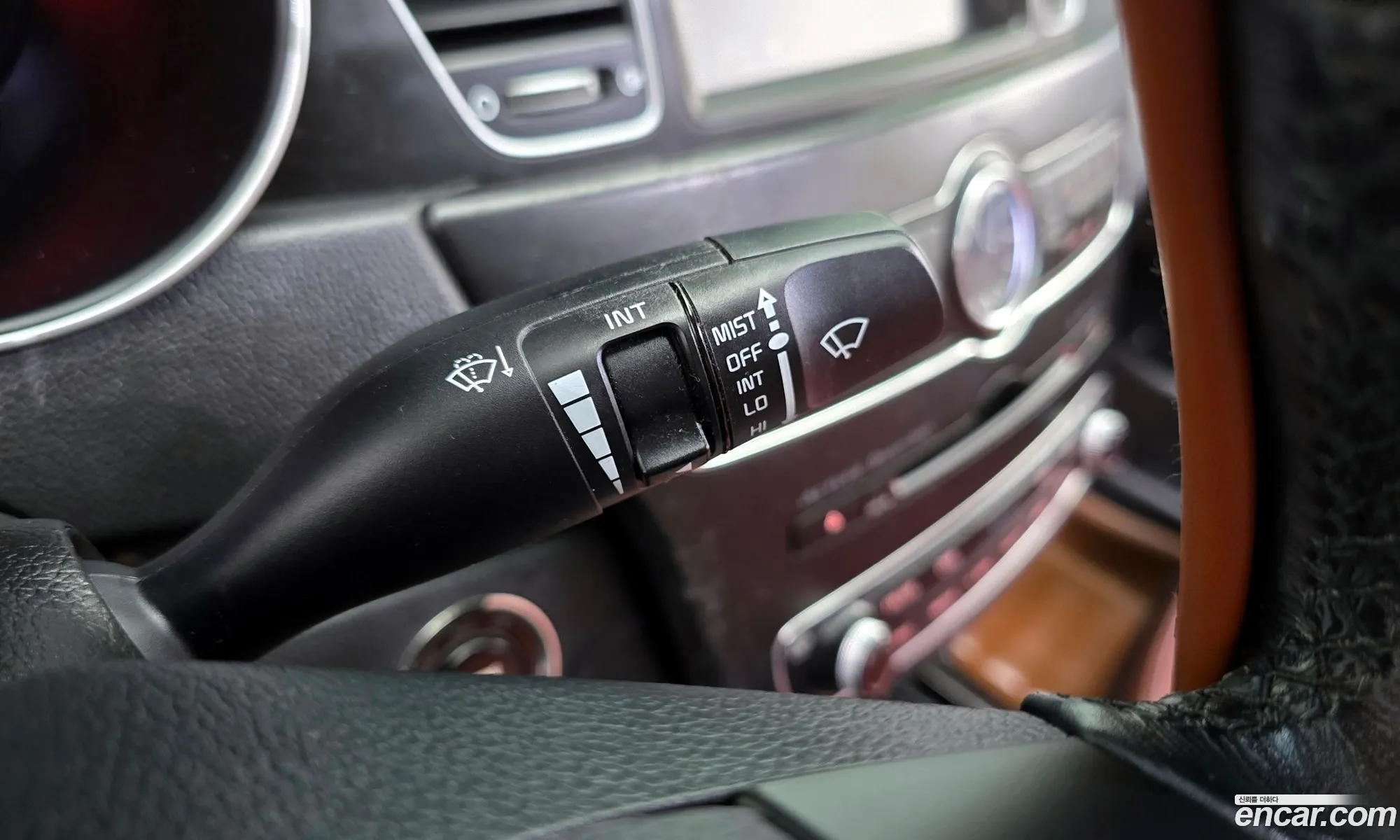 Kia K7 2015 — 32