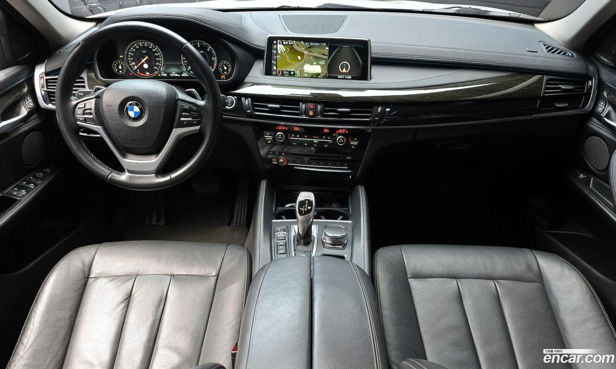 BMW X6 2018 WBAKV2100J0Y40993 — 25