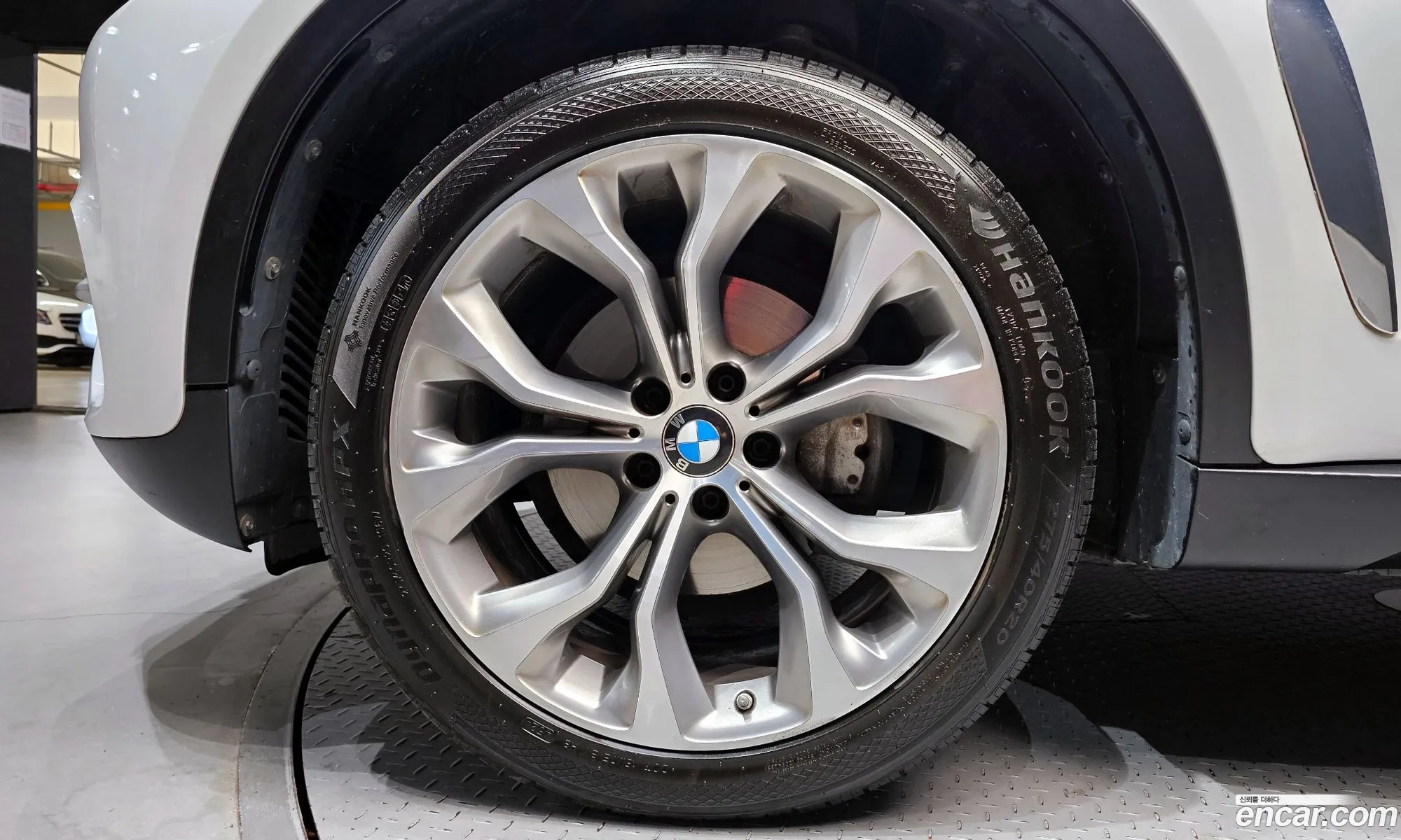 BMW X6 2018 WBAKV2100J0Y40993 — 3