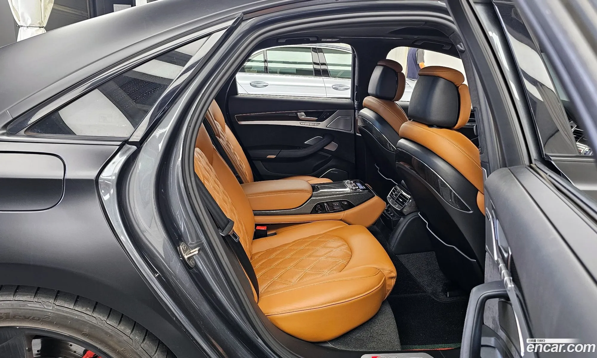 Audi S8 2014 — 17