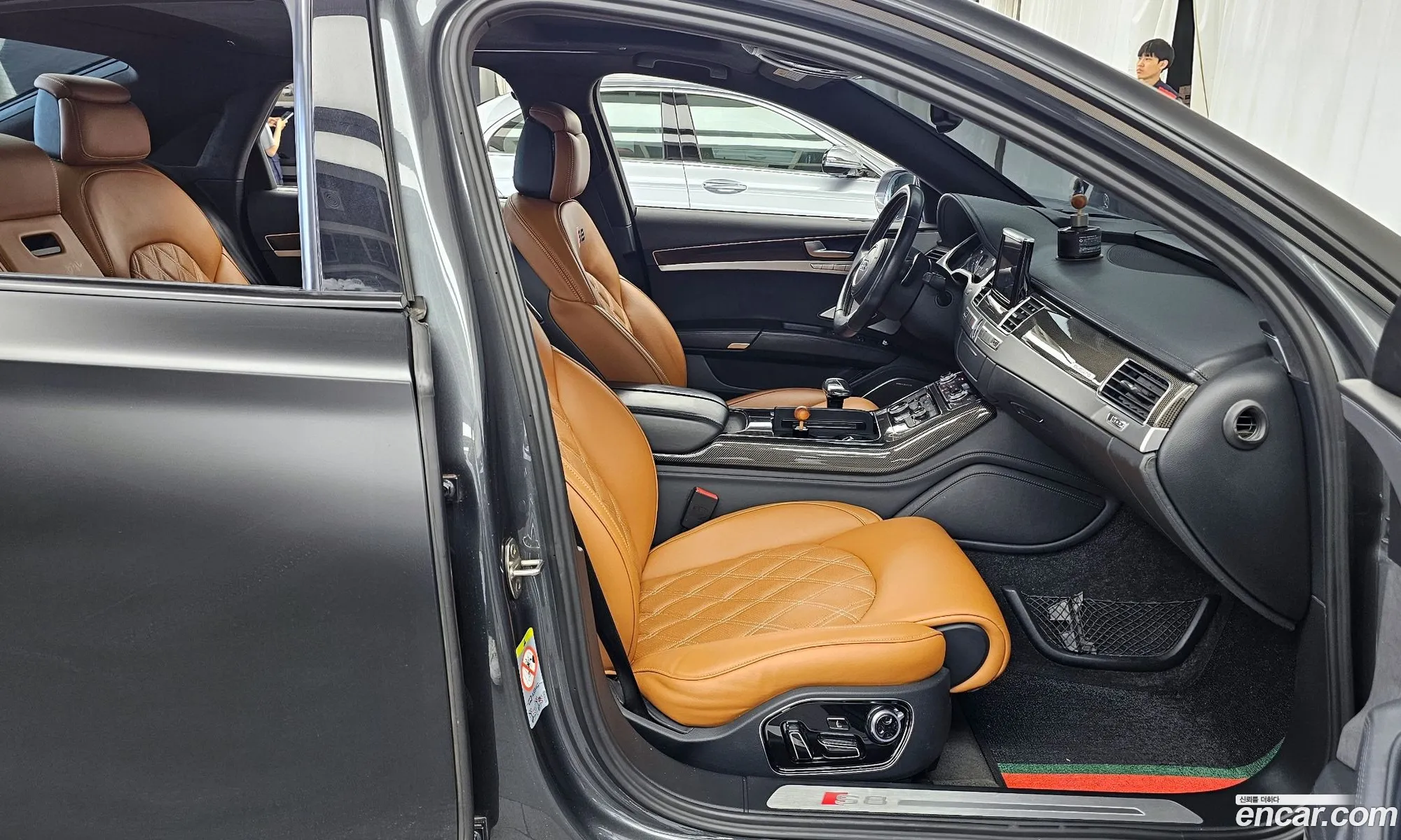 Audi S8 2014 — 6