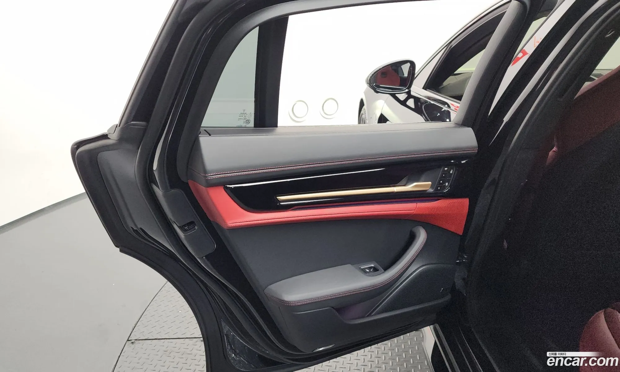 Porsche Panamera 2025 WP0AG2YA7SL070184 — 9