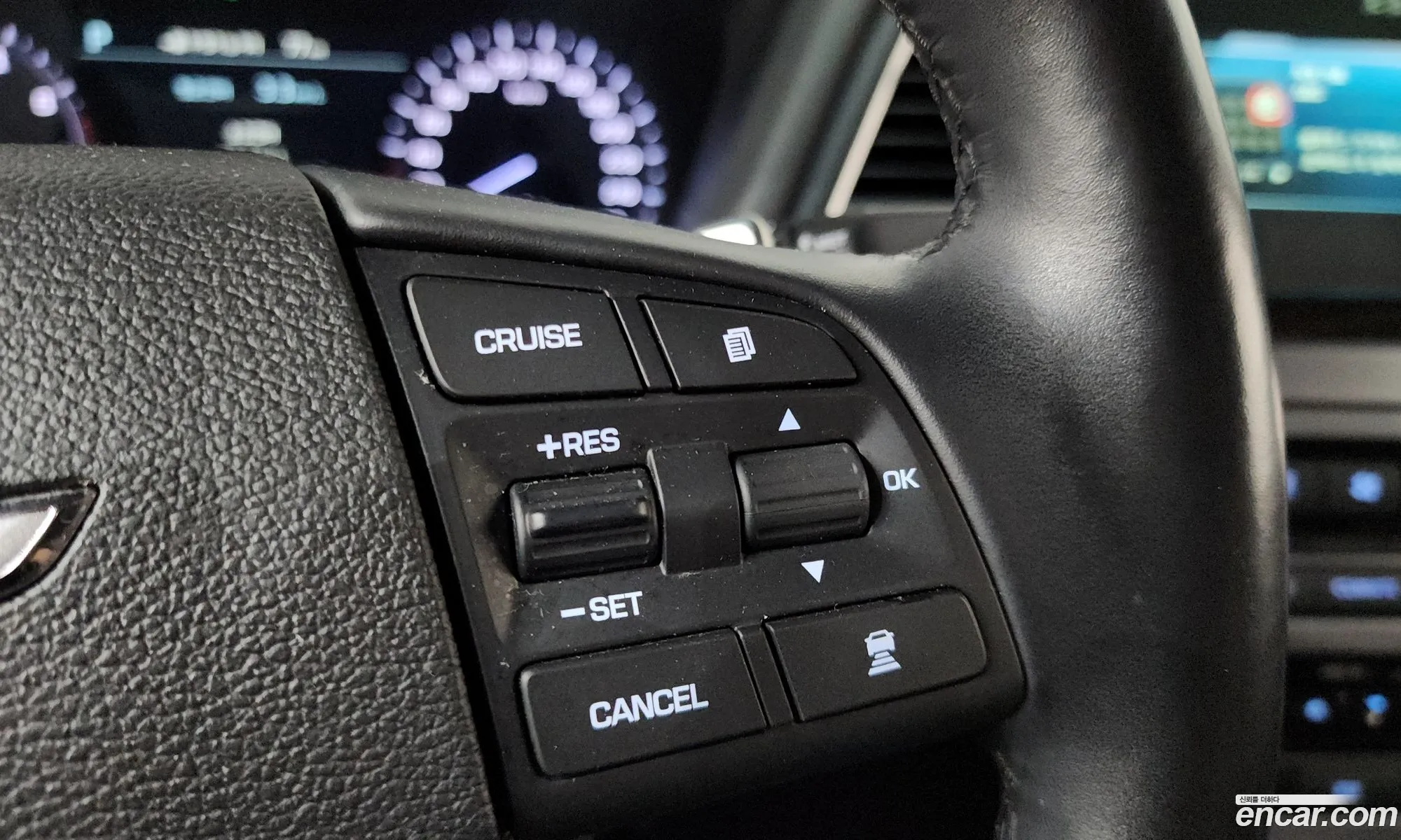 Genesis G80 2017 — 16