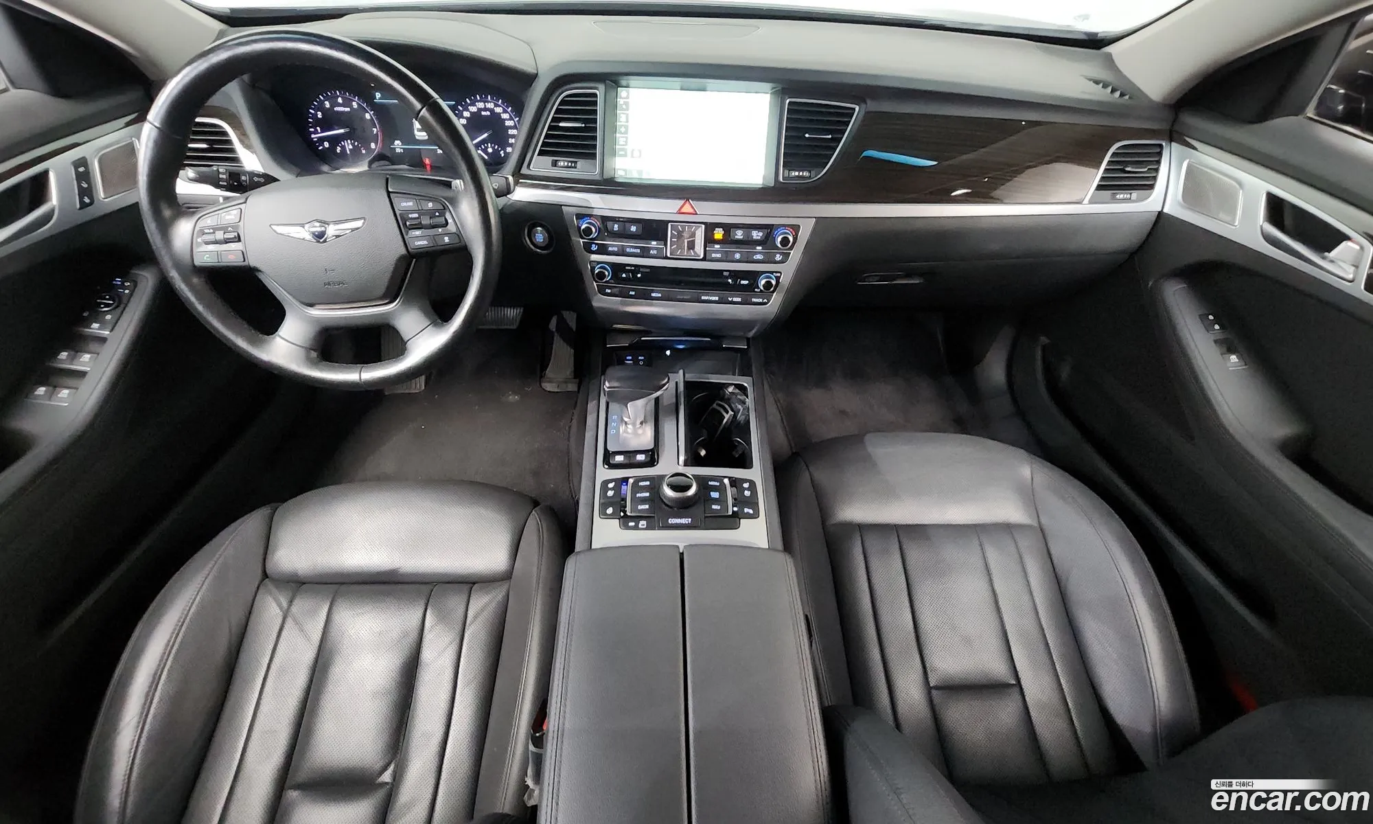 Genesis G80 2017 — 12
