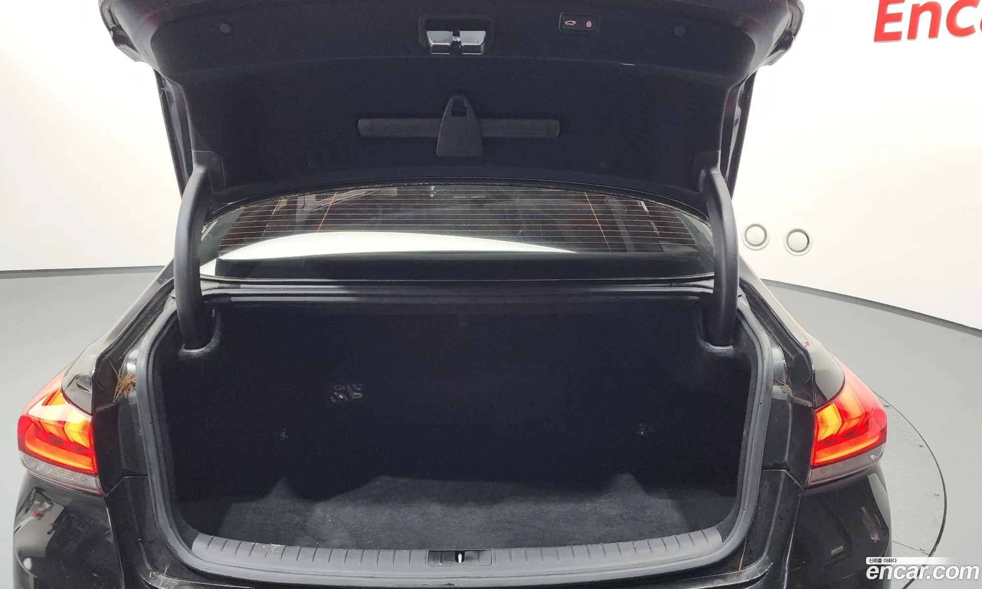 Genesis G80 2017 — 13