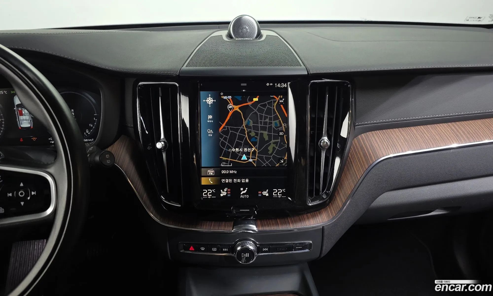 Volvo XC60 2021 — 5