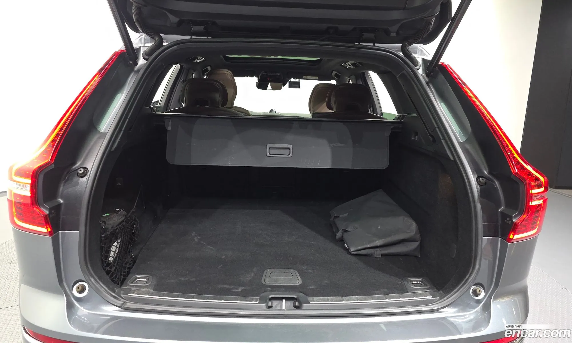 Volvo XC60 2021 — 17