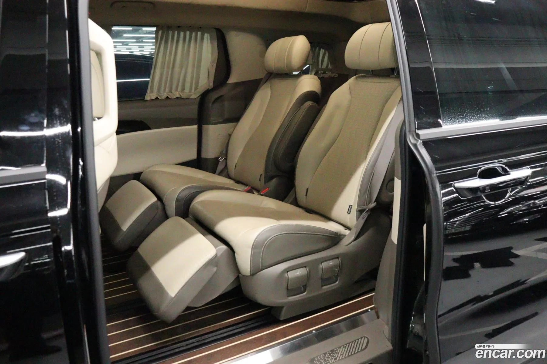 Kia Carnival 2021 — 14