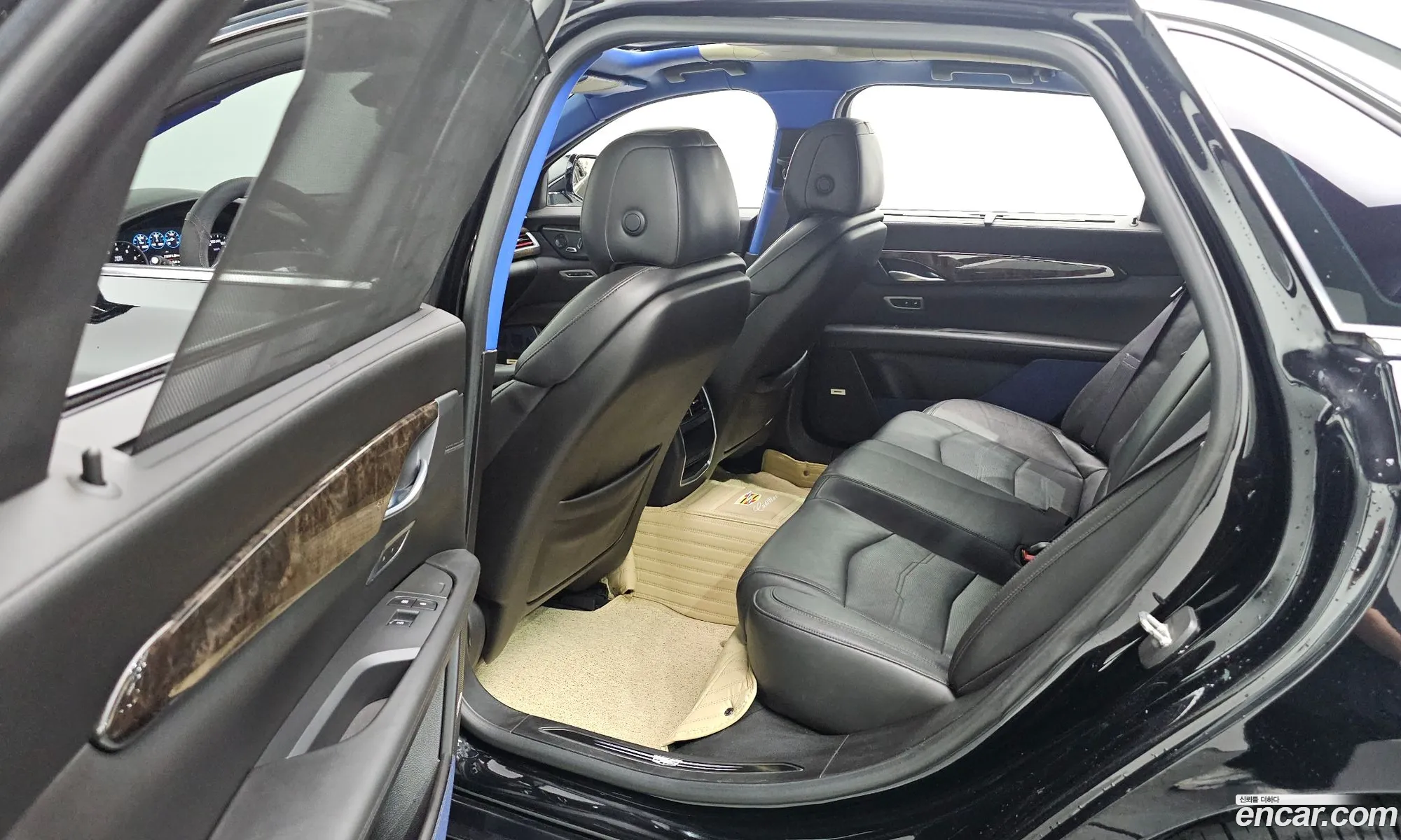 Cadillac CT6 2016 — 18