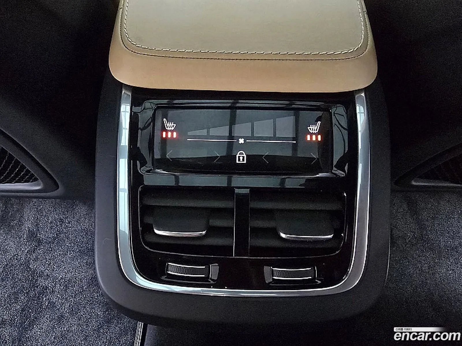 Volvo XC90 2019 — 3