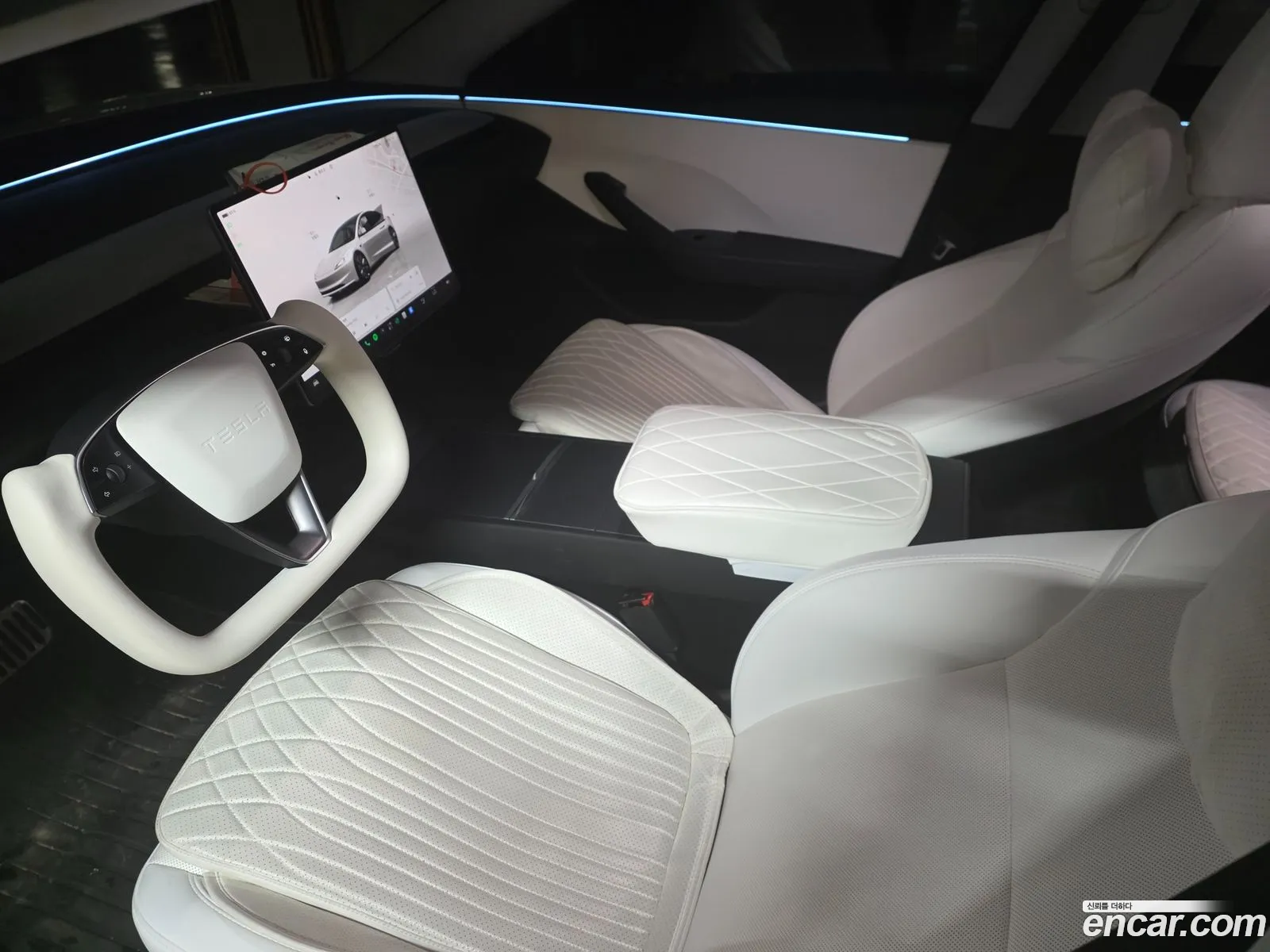 Tesla Model 3 2024 — 2