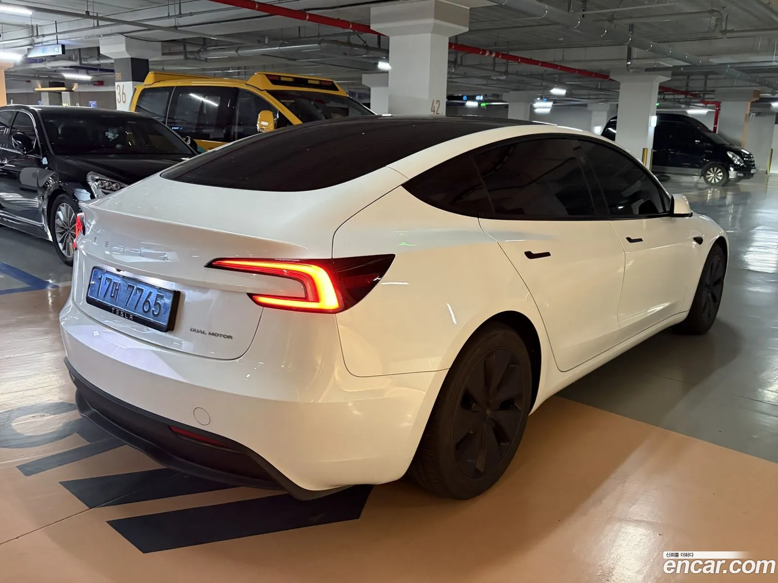 Tesla Model 3 2024 — 5