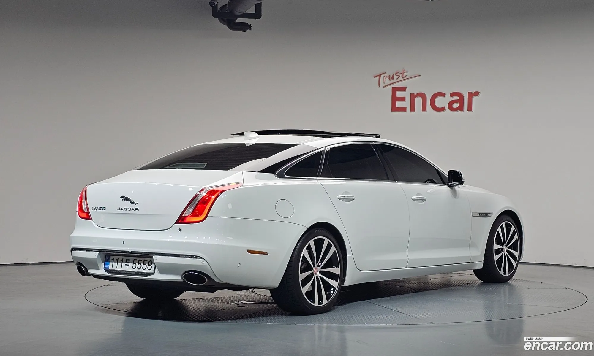 Jaguar XJ 2019 — 2