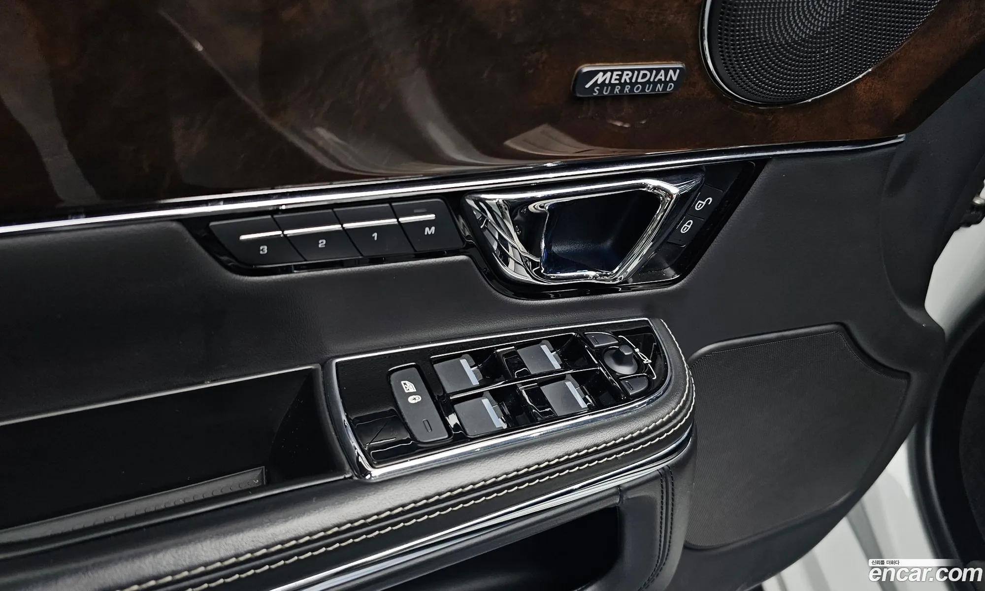 Jaguar XJ 2019 — 9