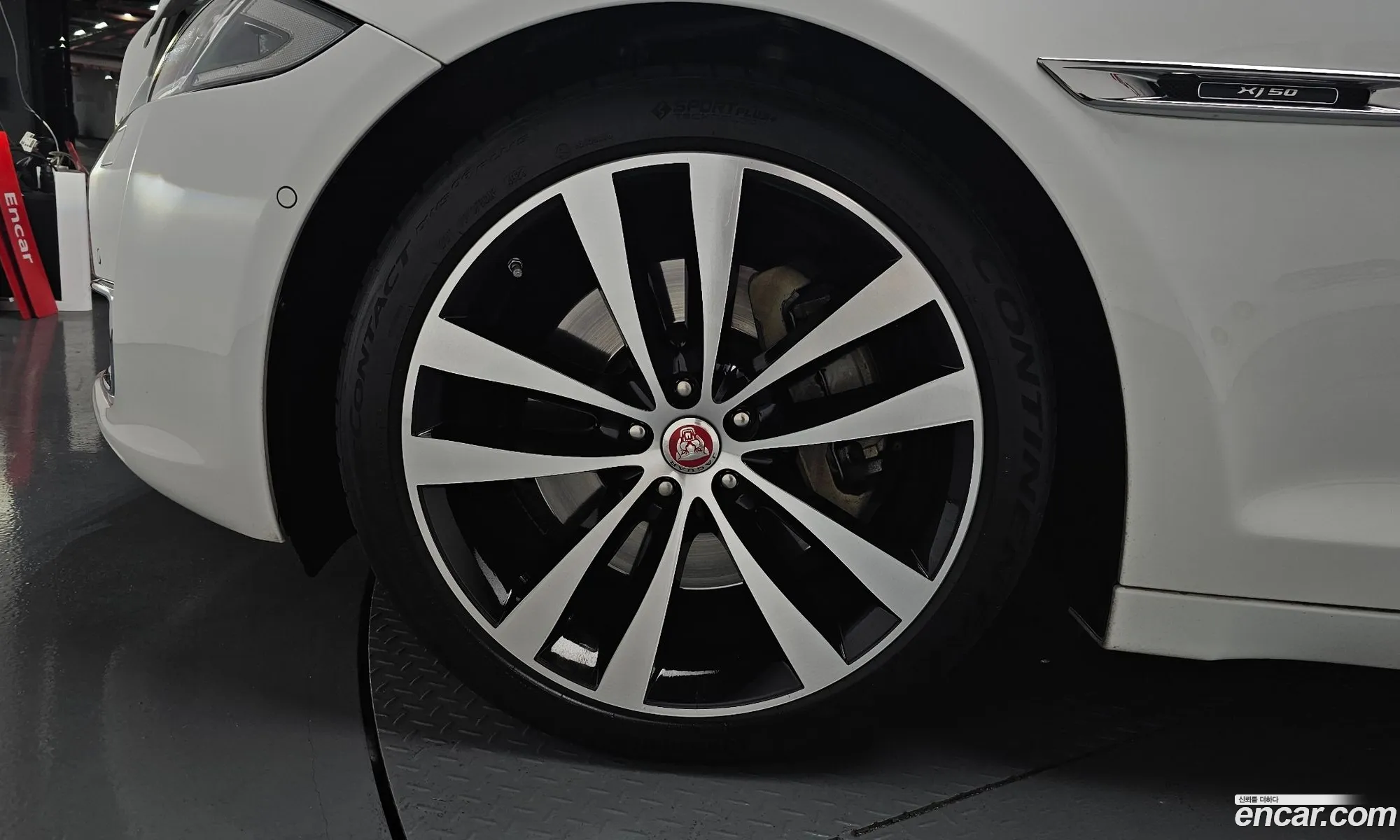 Jaguar XJ 2019 — 6