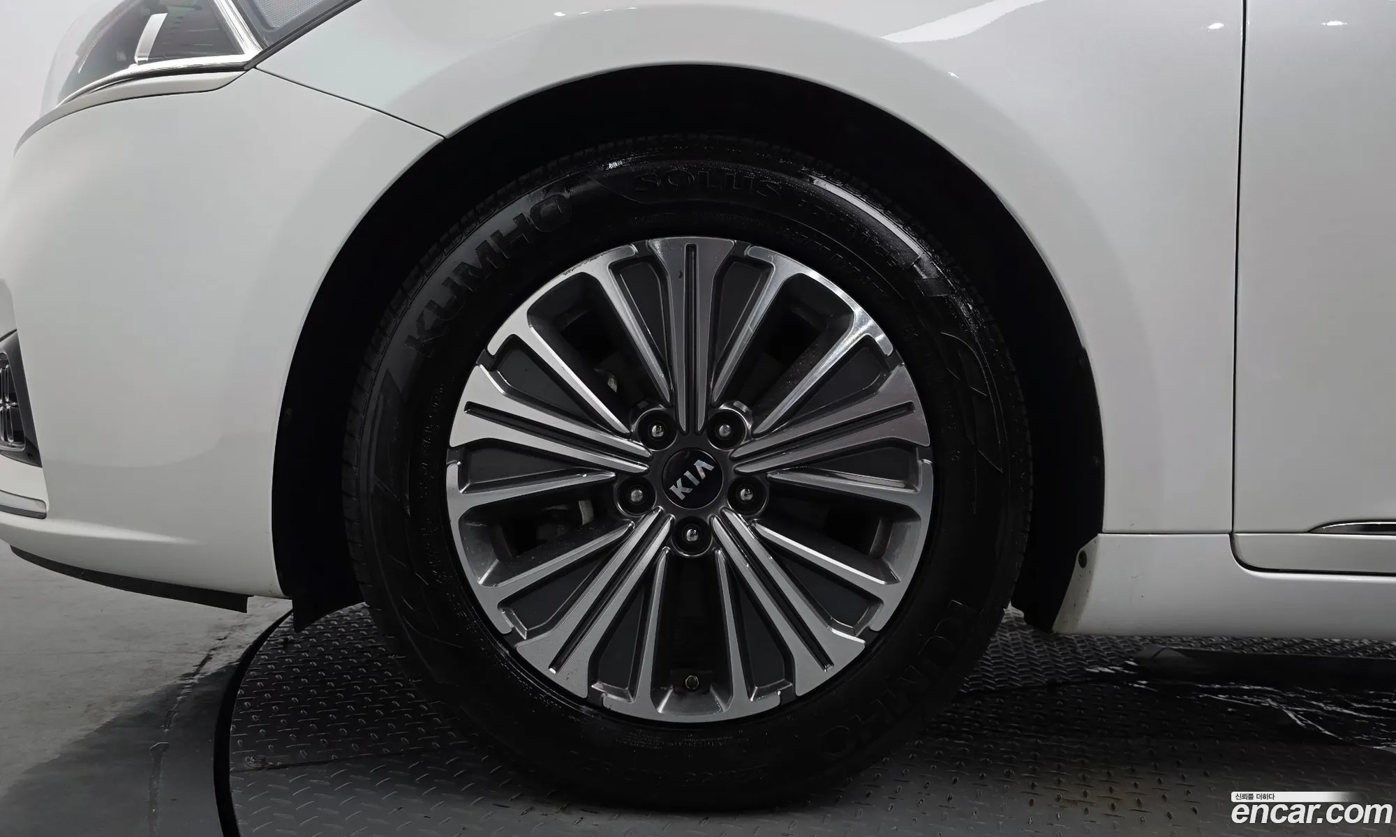 Kia K7 Hybrid 2018 — 8