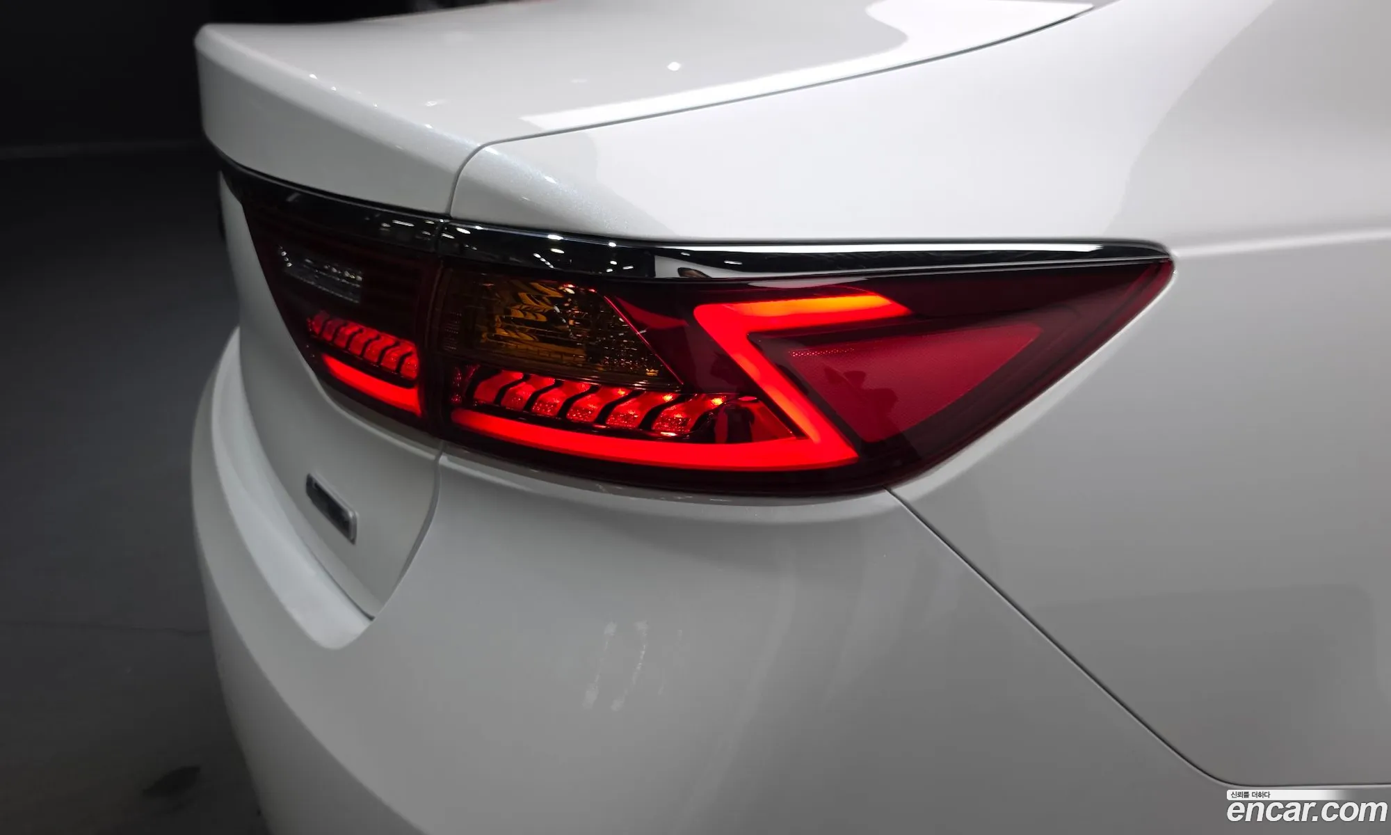 Kia K7 Hybrid 2018 — 11