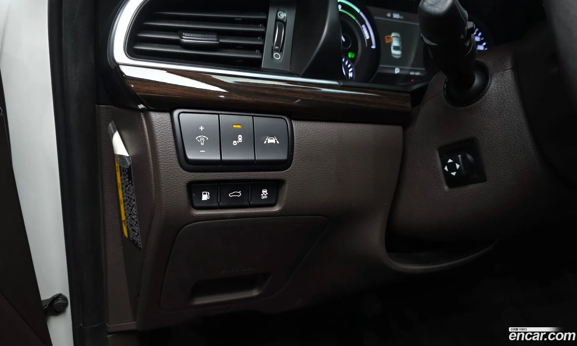 Kia K7 Hybrid 2018 — 19
