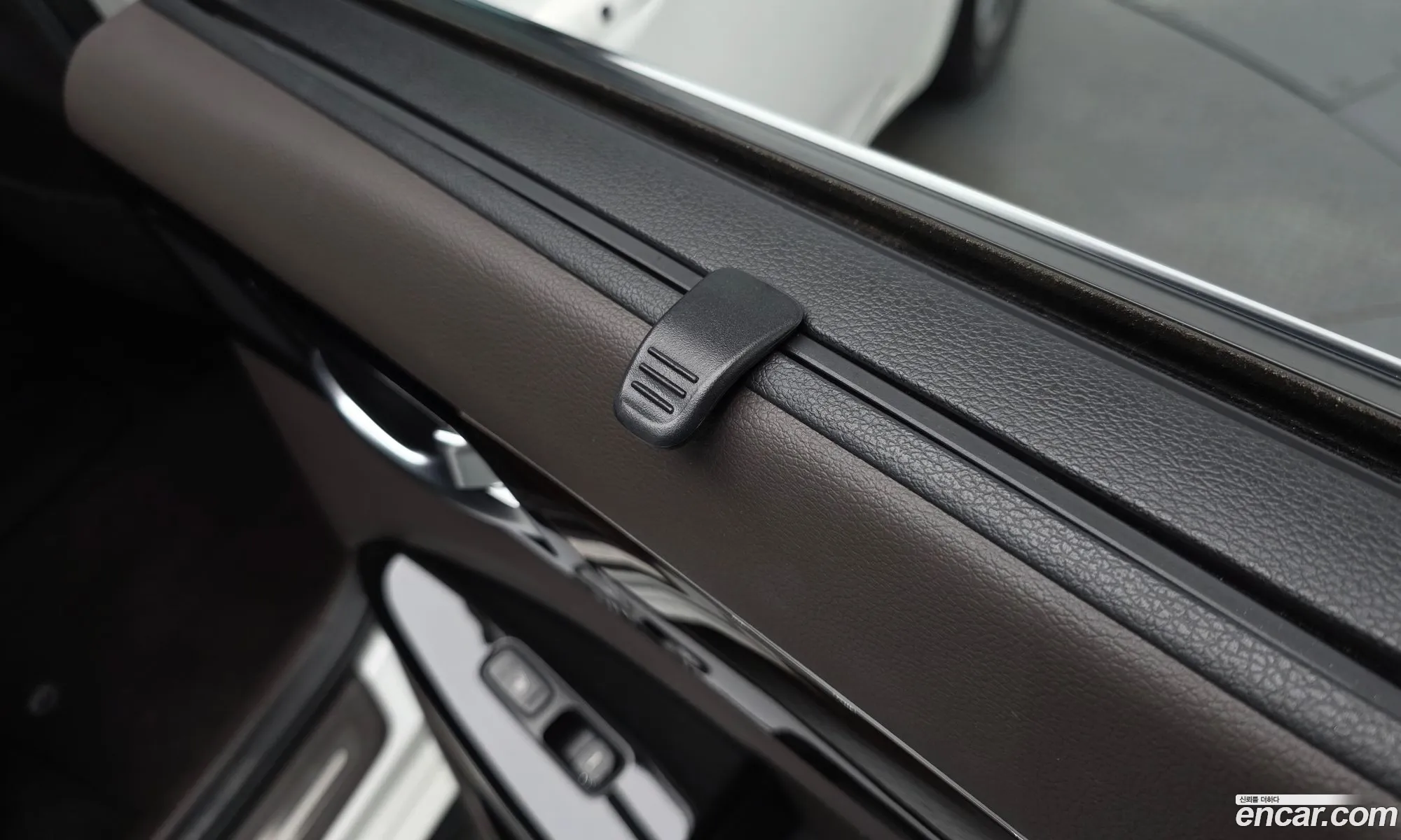 Kia K7 Hybrid 2018 — 29