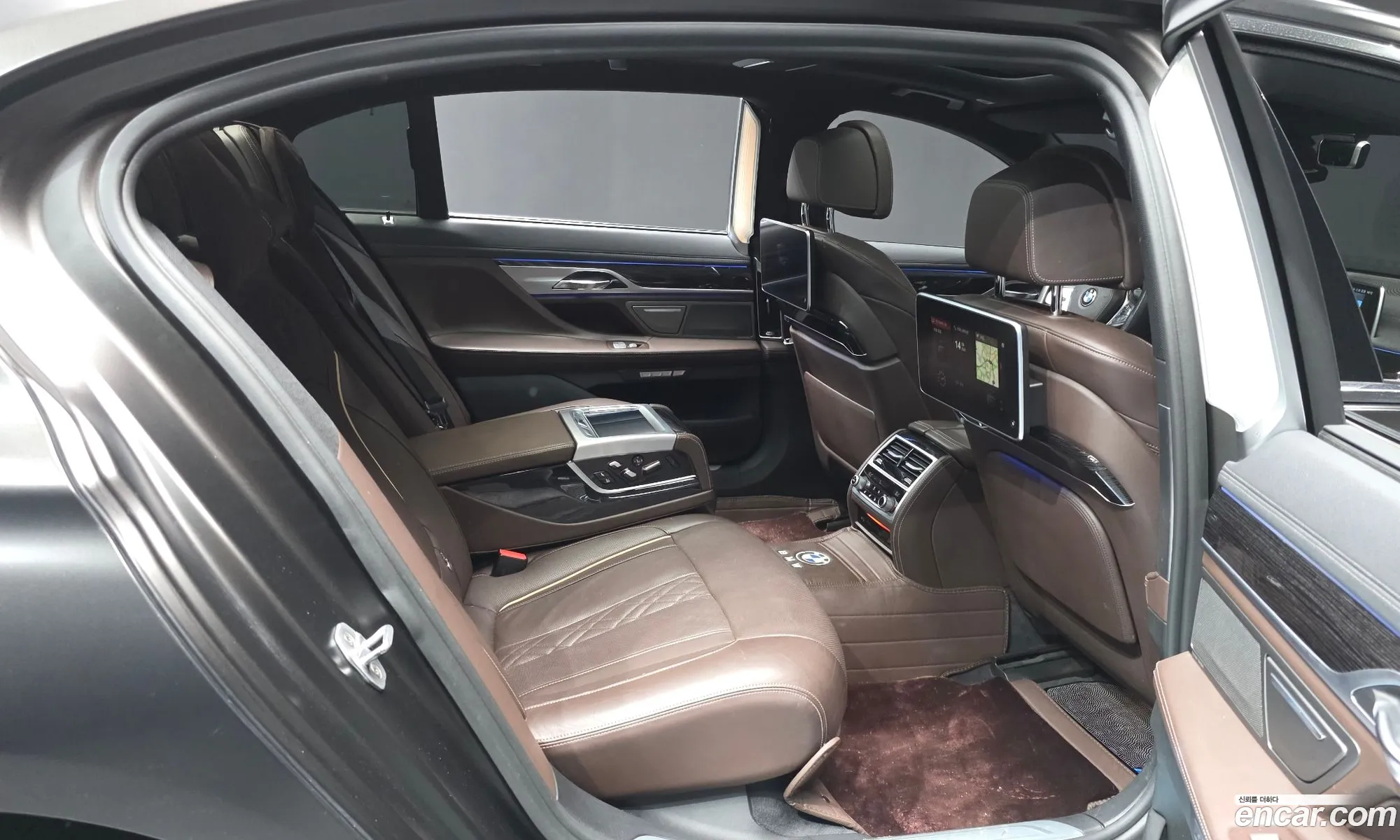 BMW 7 Series 2018 — 7