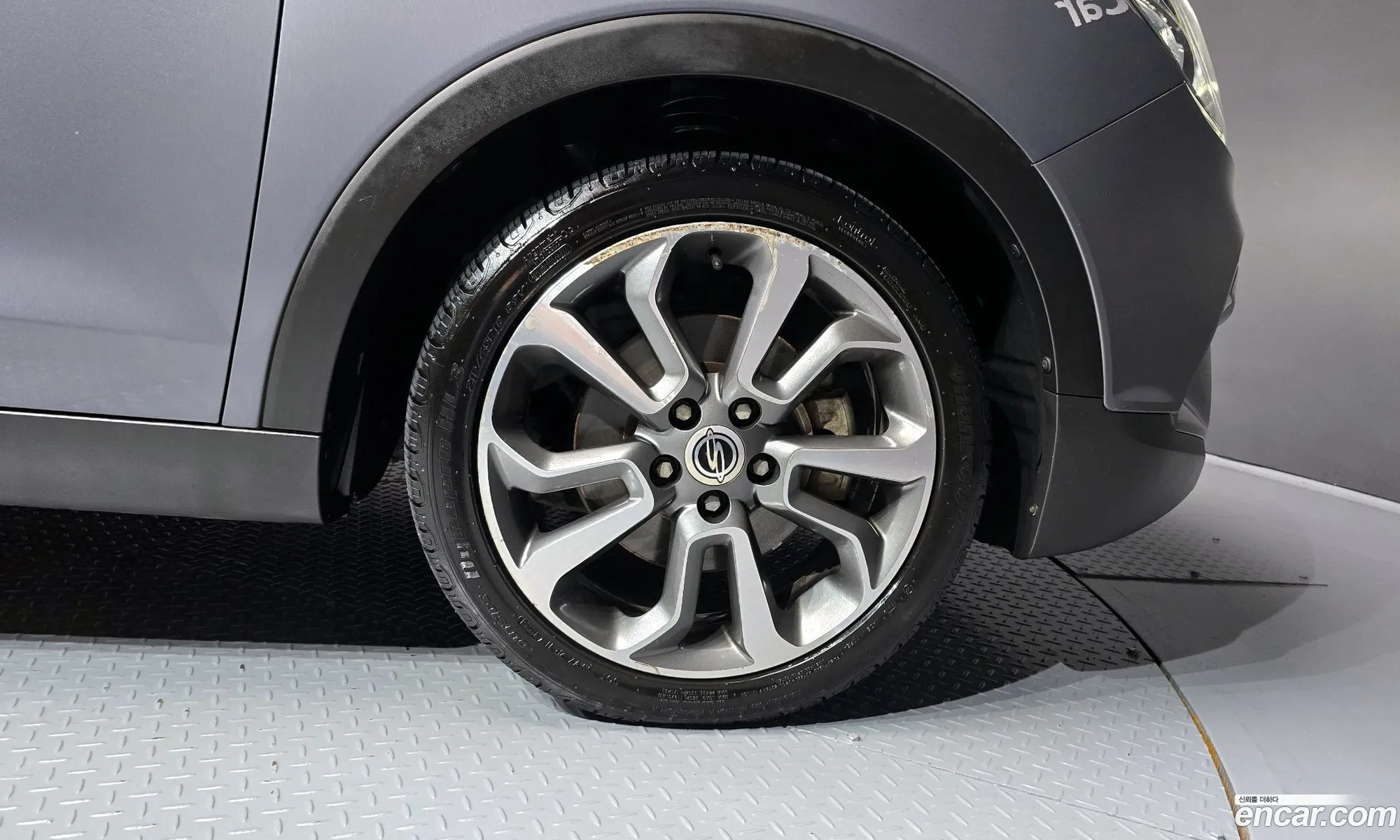 KG Mobility (SsangYong) Tivoli 2015 — 28