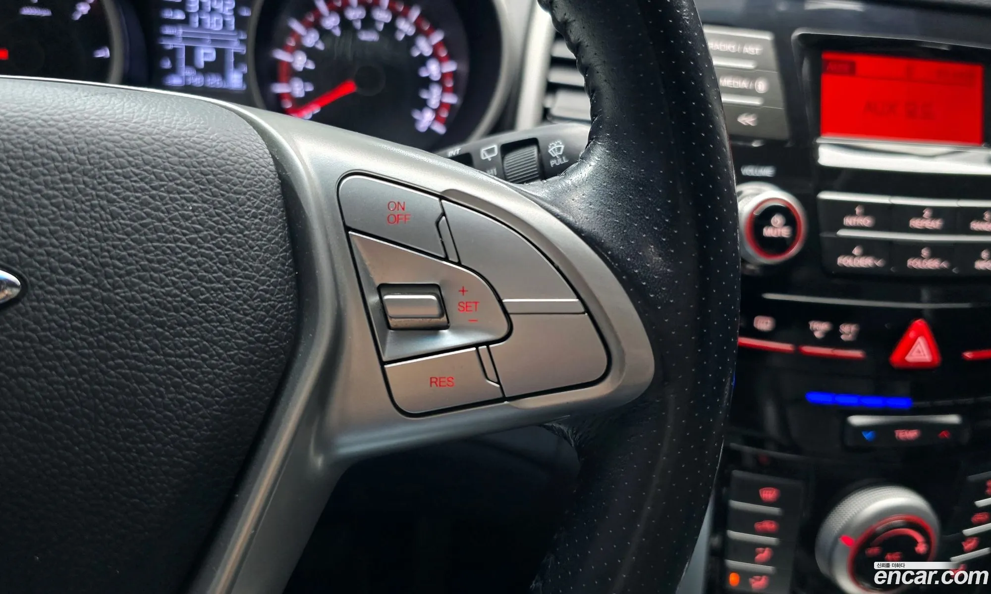 KG Mobility (SsangYong) Tivoli 2015 — 8