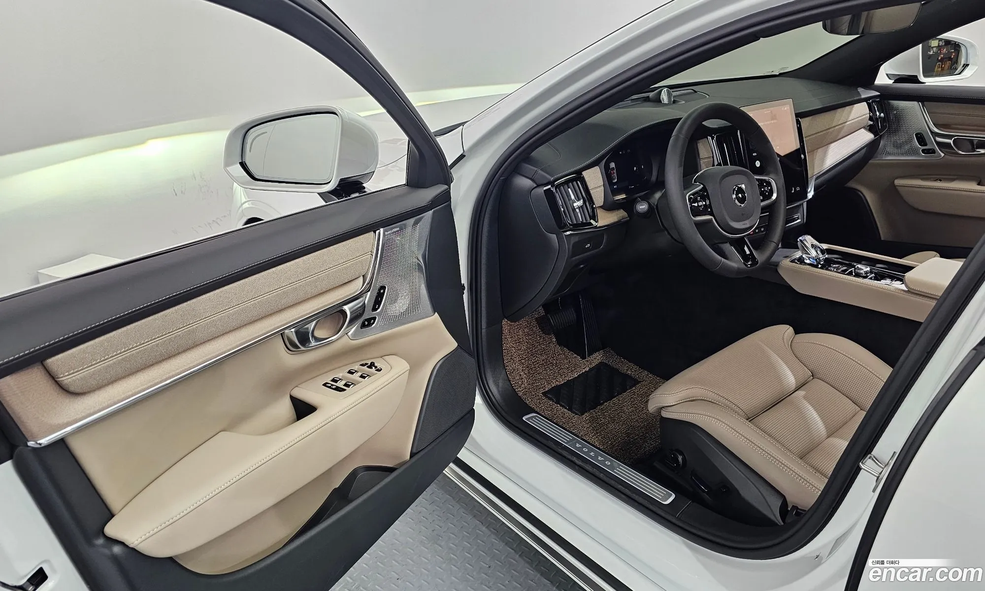 Volvo S90 2025 LVYPTL124TP495203 — 13