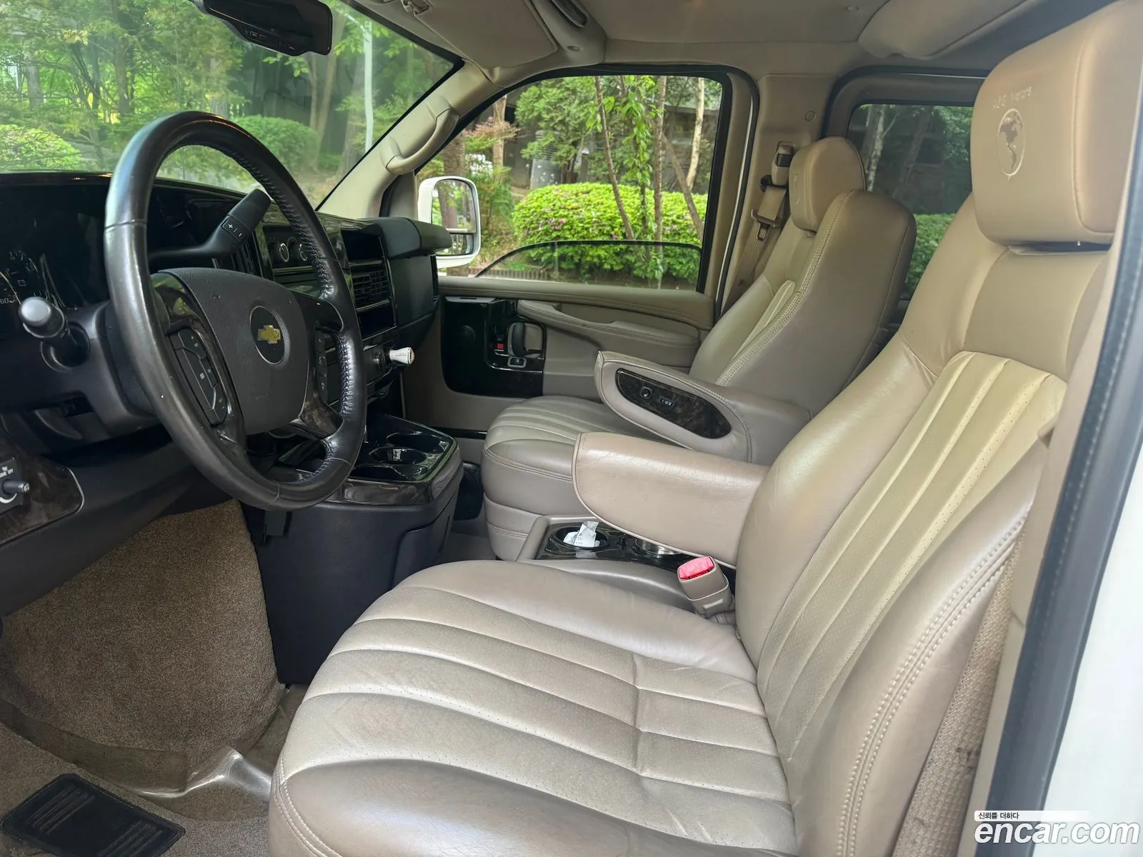 Chevrolet Express Van 2014 — 2