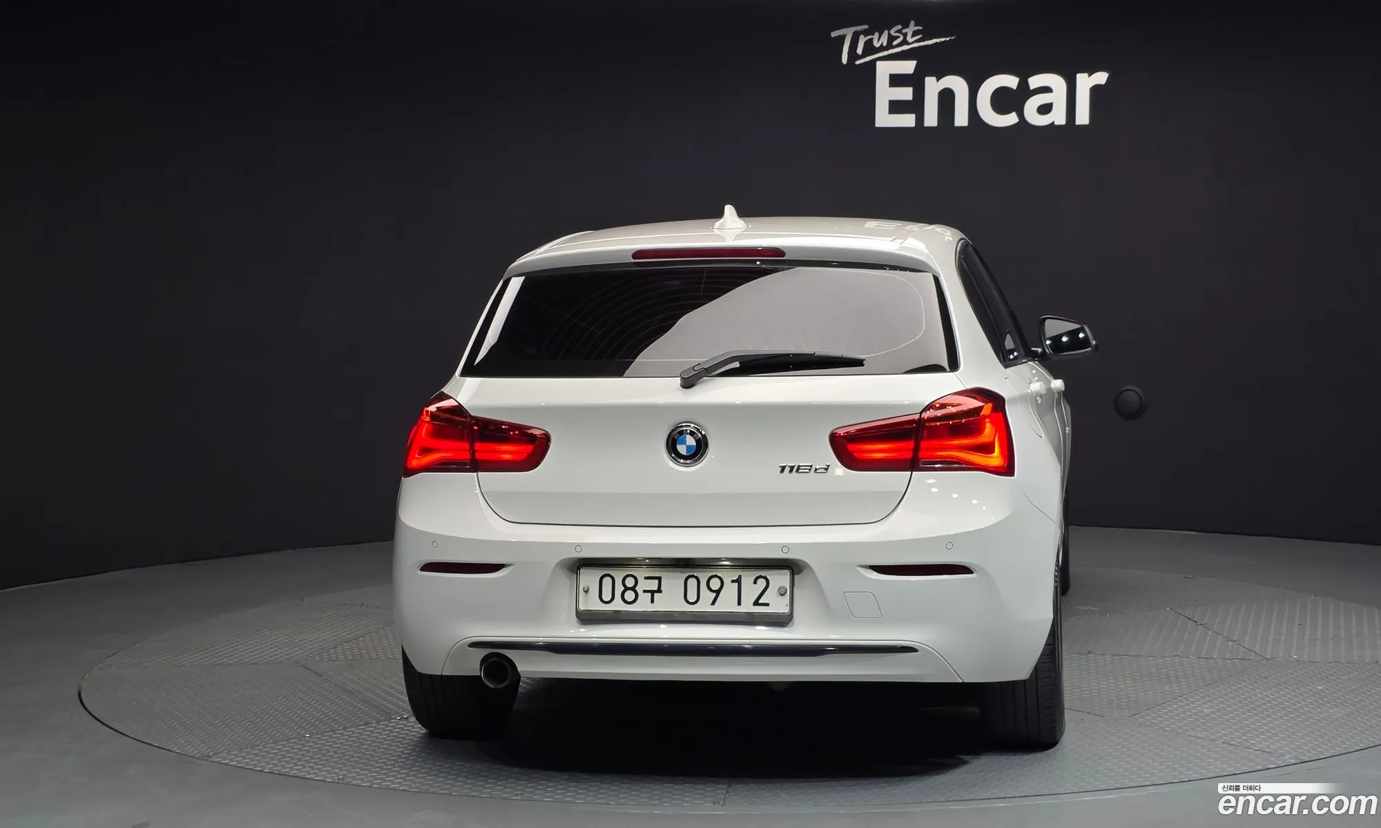 BMW 1 Series 2016 WBA1S5108G5D24532 — 14