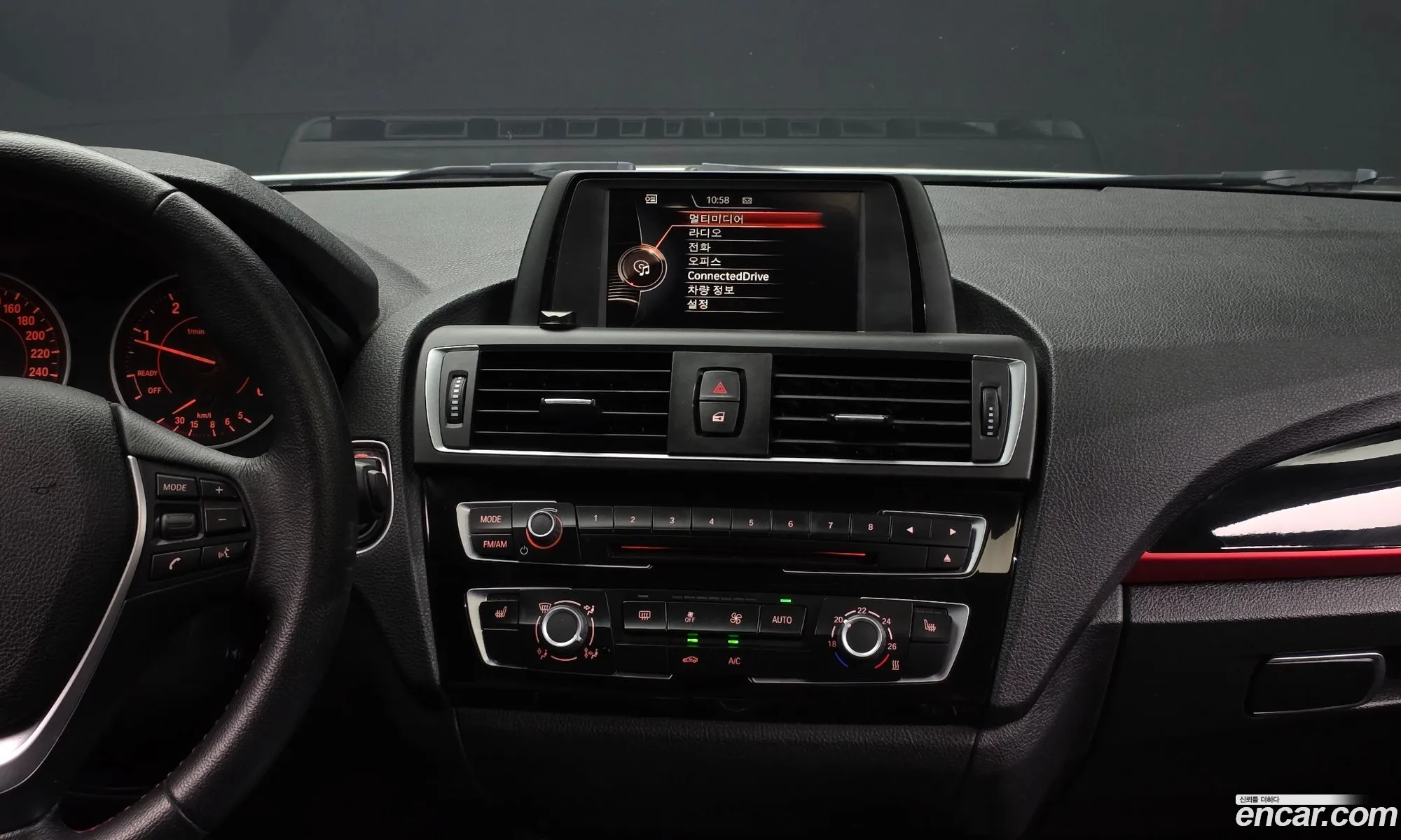 BMW 1 Series 2016 WBA1S5108G5D24532 — 8