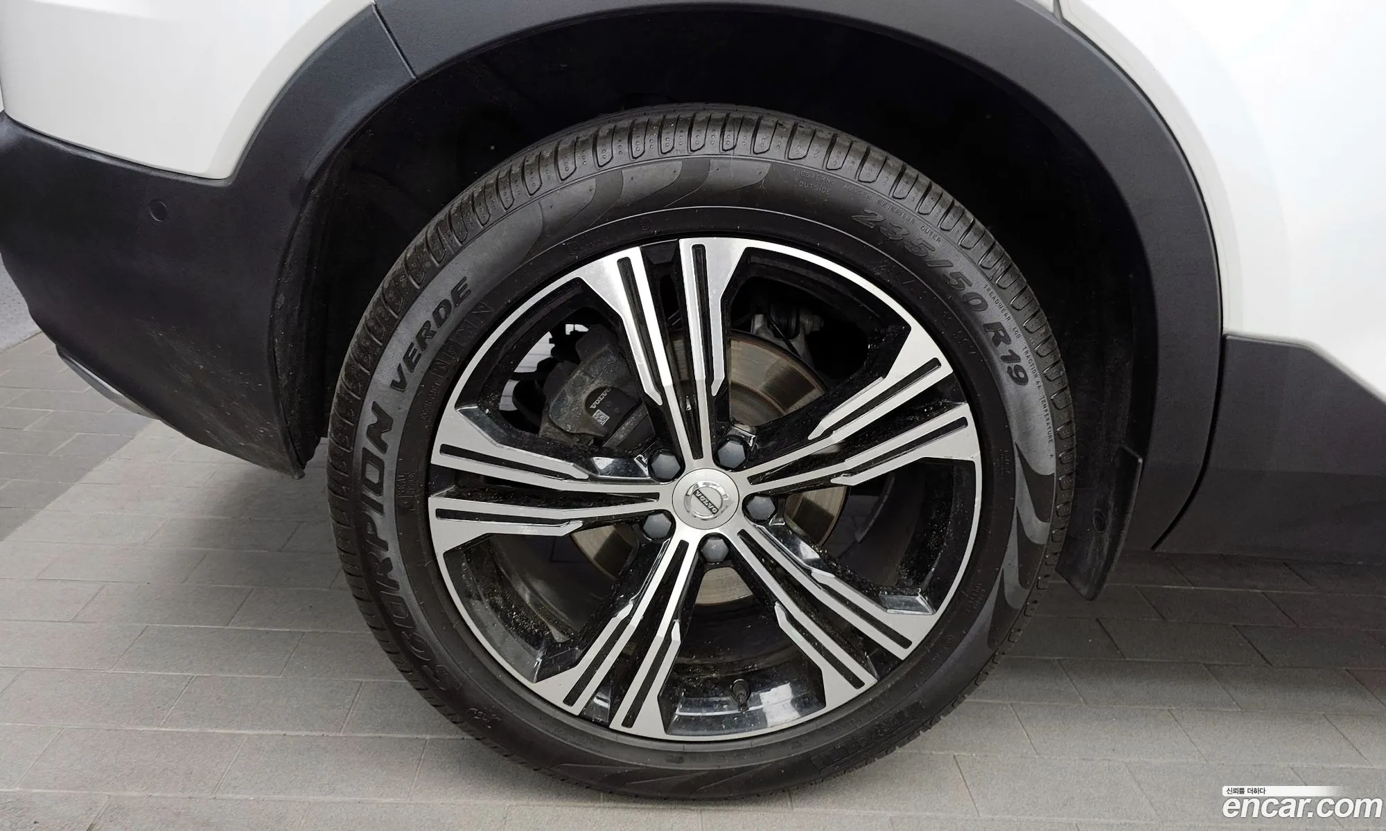 Volvo XC40 2020 YV1XZACACL2248507 — 21