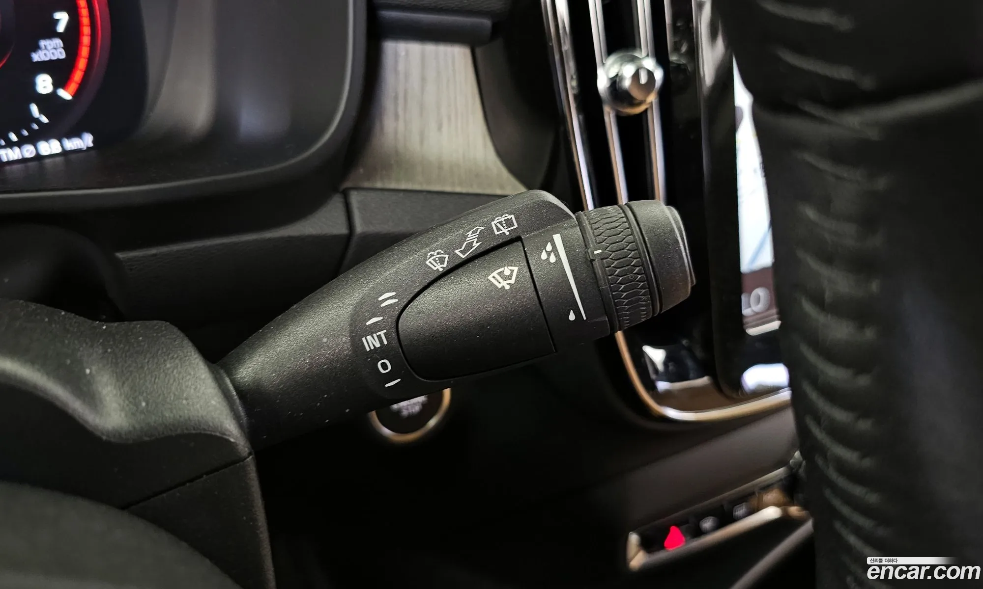 Volvo XC40 2020 YV1XZACACL2248507 — 27
