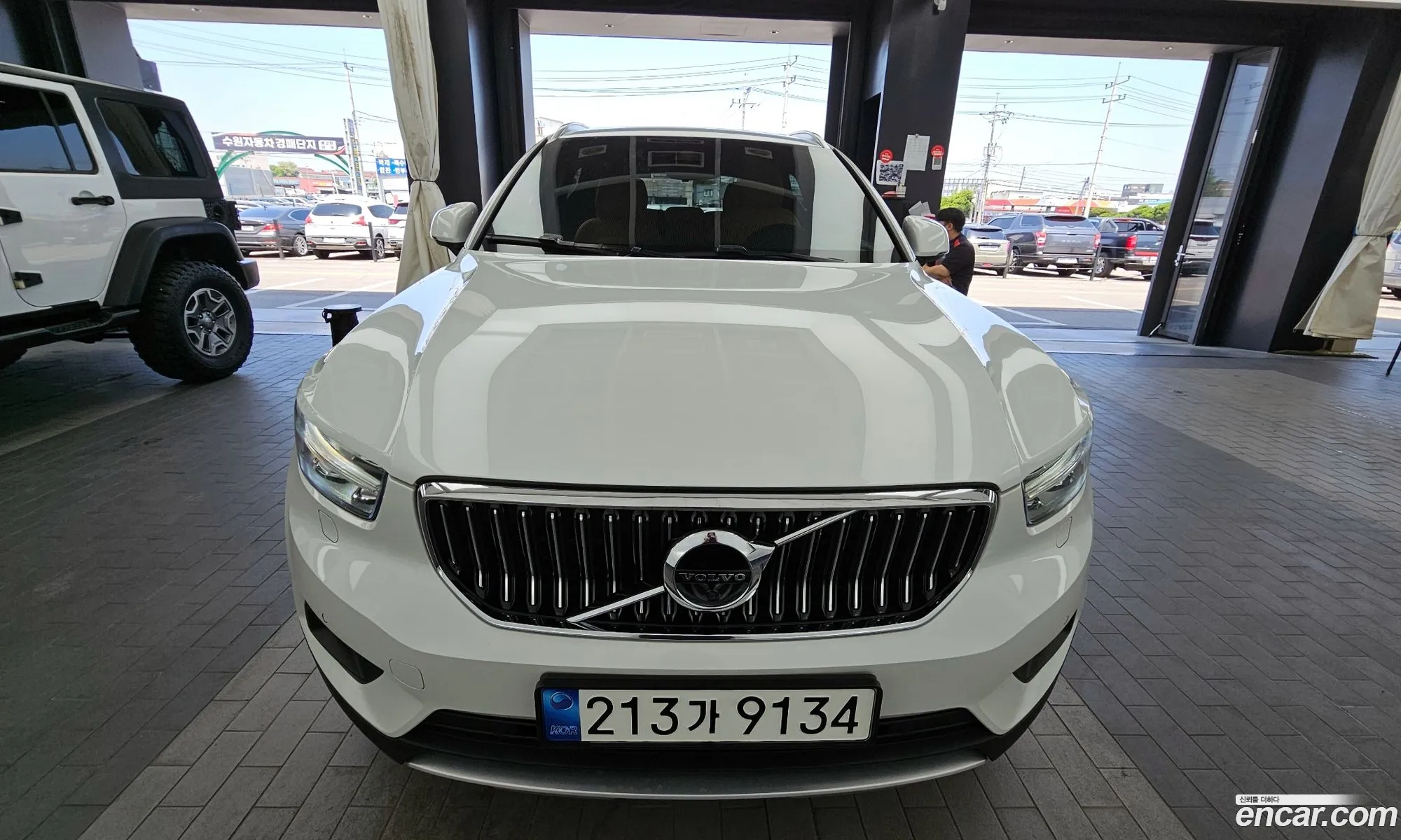 Volvo XC40 2020 YV1XZACACL2248507 — 23
