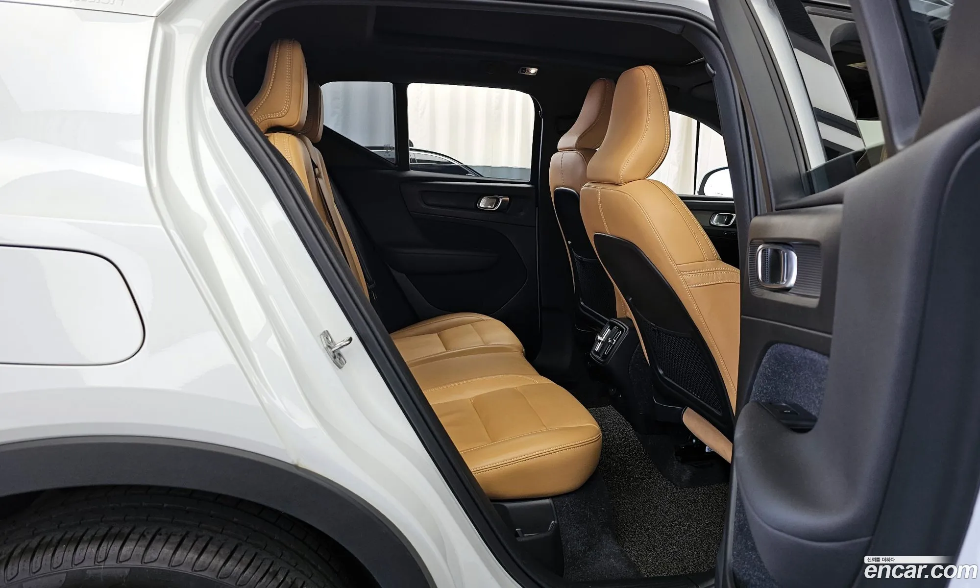 Volvo XC40 2020 YV1XZACACL2248507 — 12