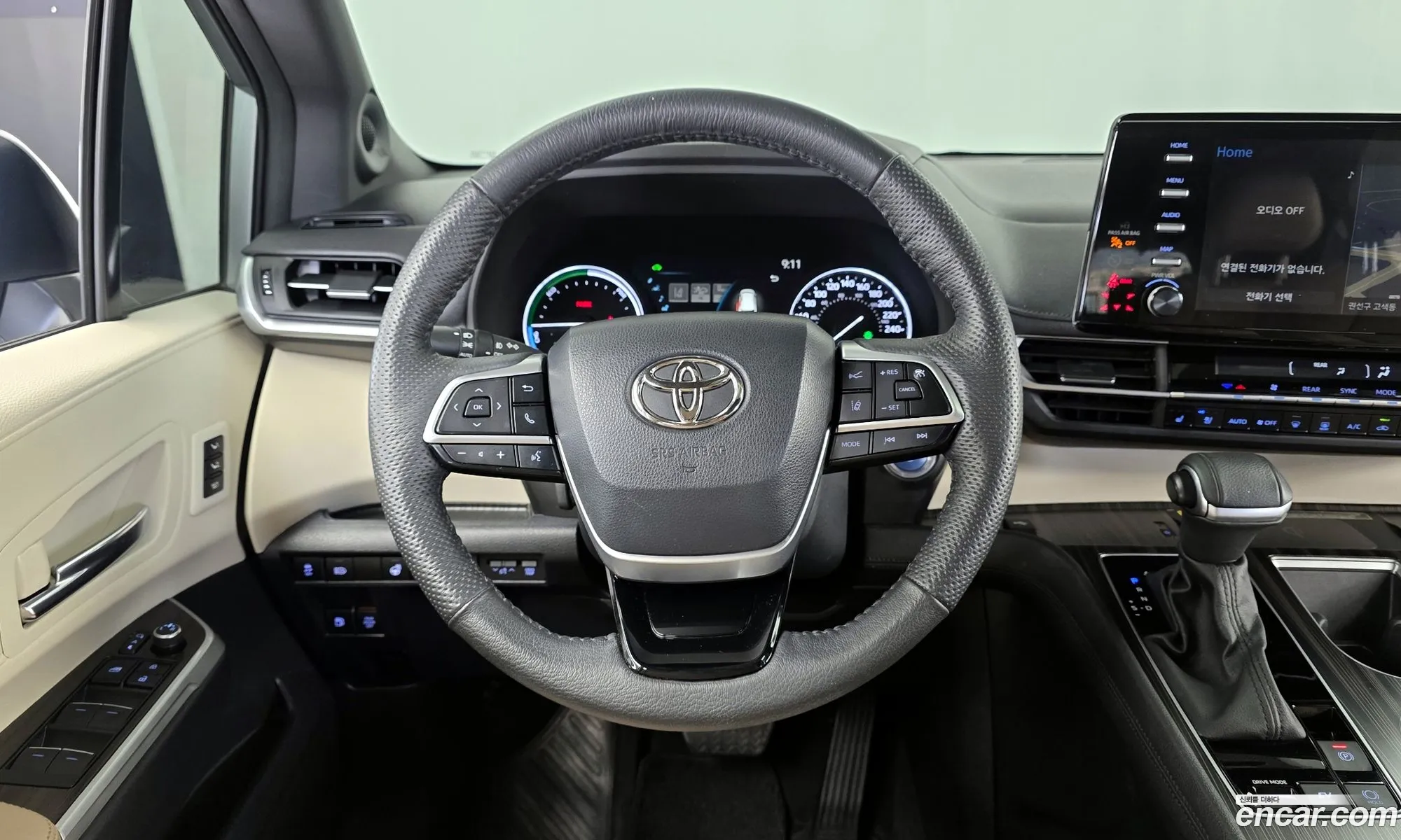 Toyota Sienna 2023 — 26