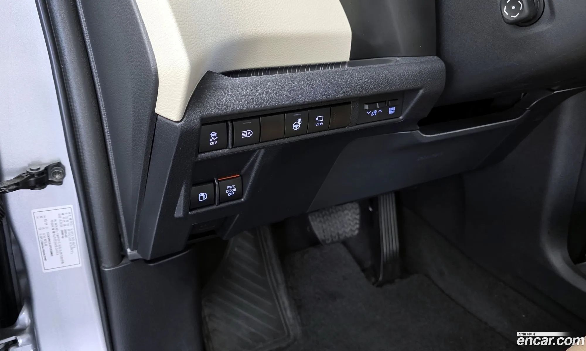 Toyota Sienna 2023 — 32