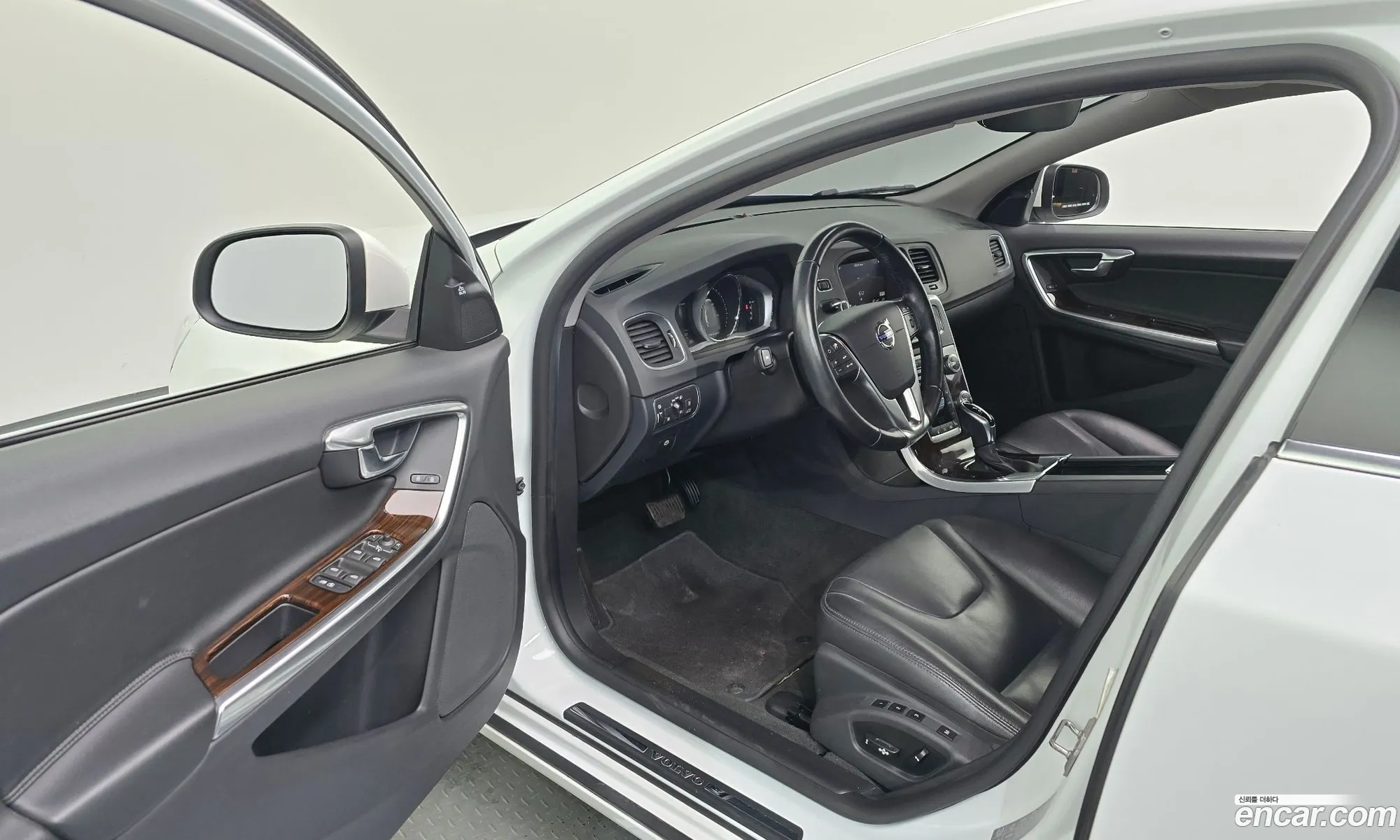 Volvo S60 2018 — 8