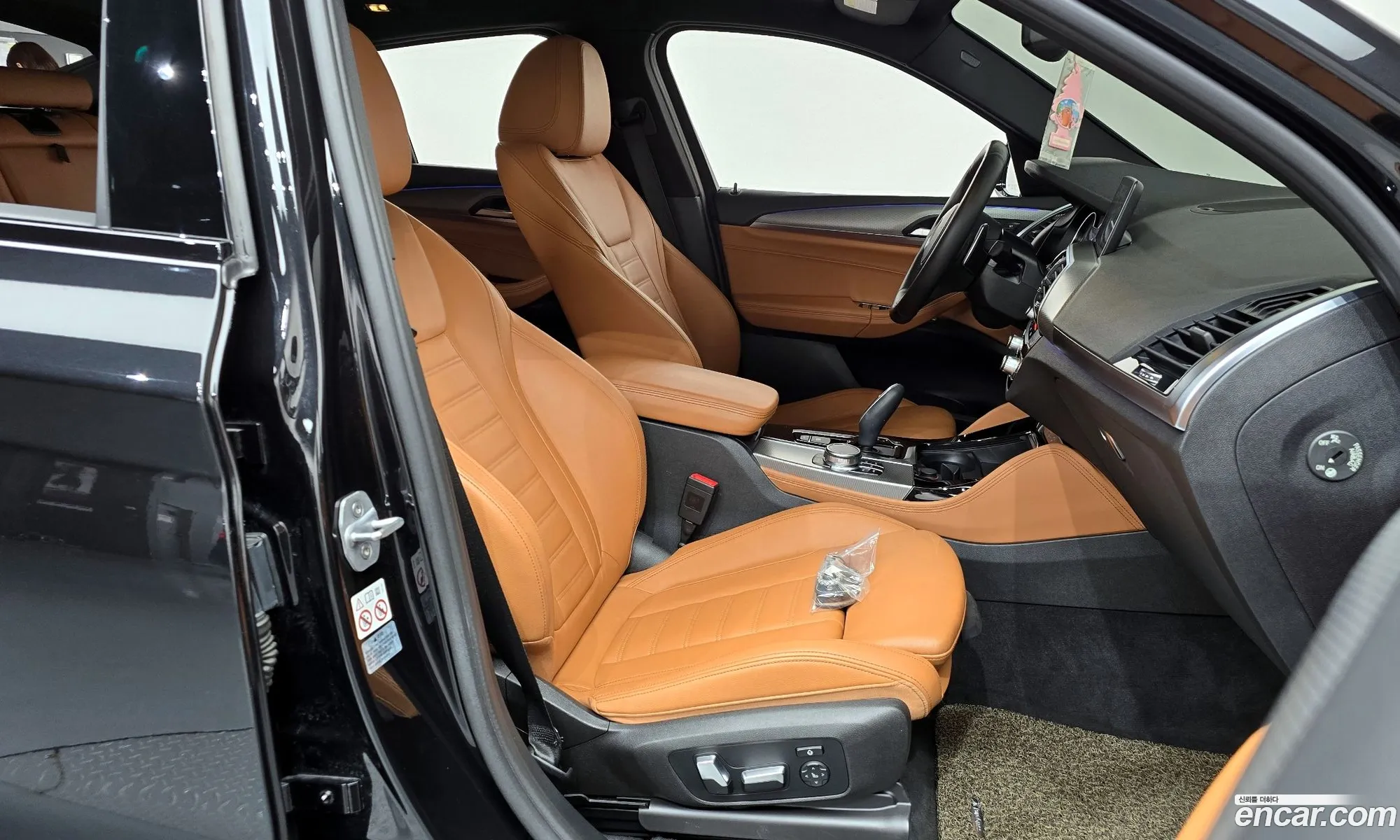 BMW X4 2019 WBAVJ1103KLF66131 — 2