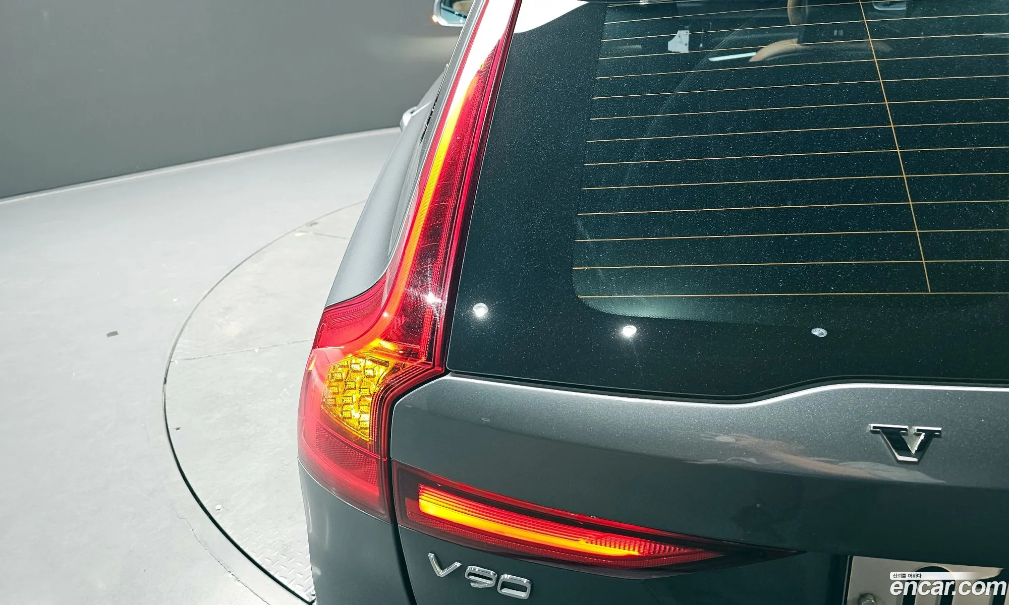 Volvo V90 Cross Country 2018 — 15