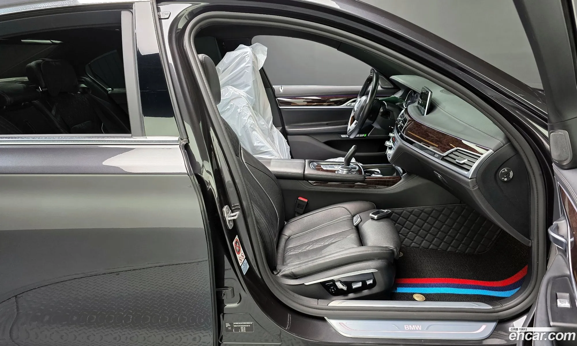 BMW 7 Series 2016 WBA7C4104GG525816 — 20