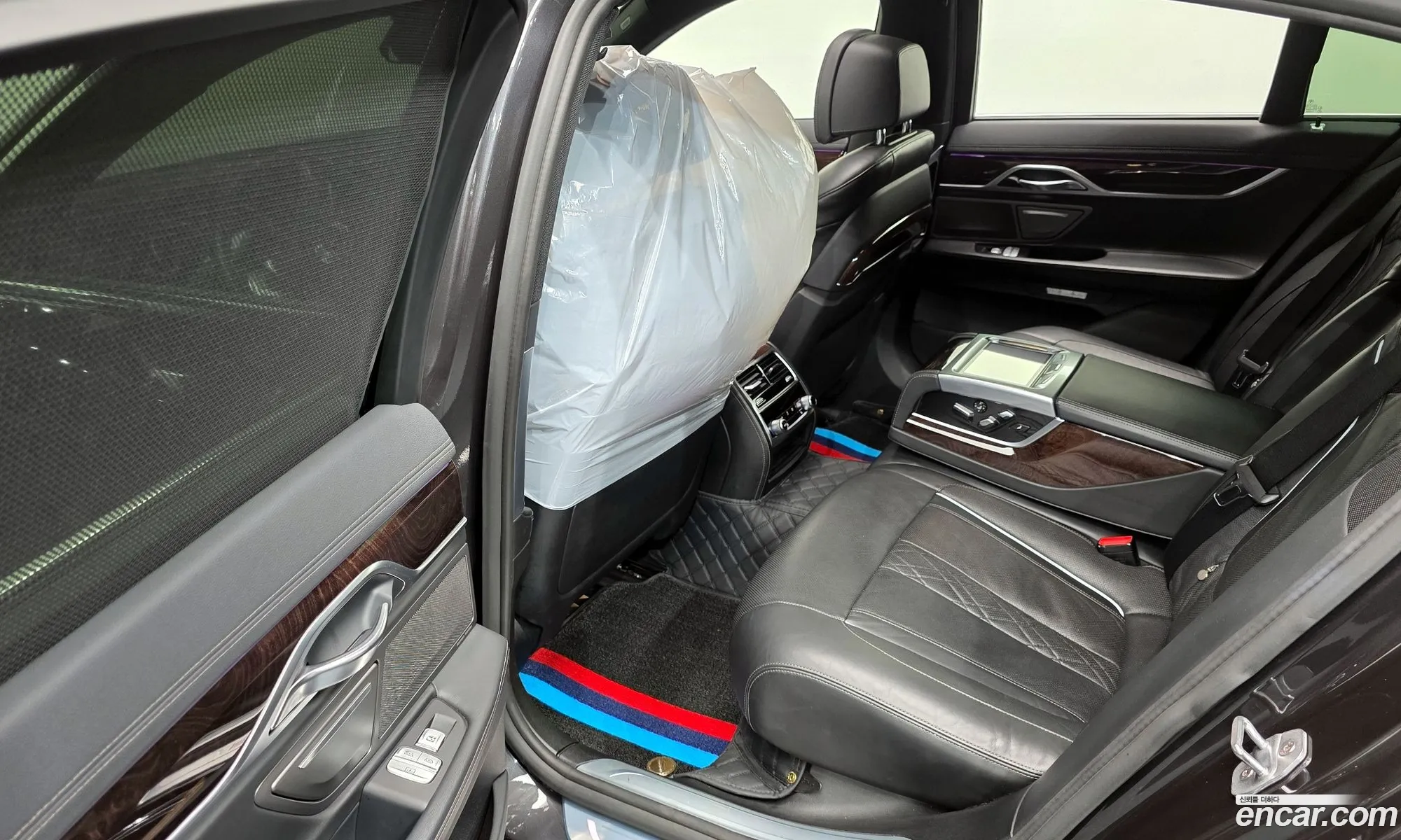 BMW 7 Series 2016 WBA7C4104GG525816 — 7