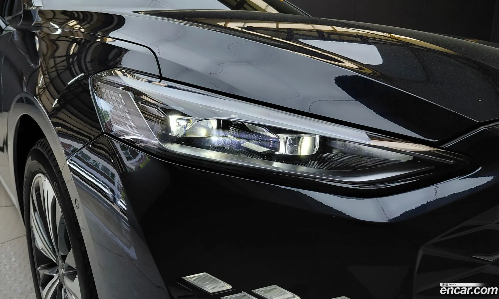 Kia K8 Hybrid 2022 — 21