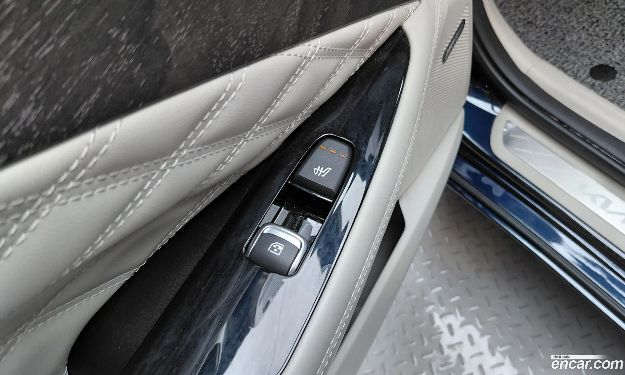 Kia K8 Hybrid 2022 — 25
