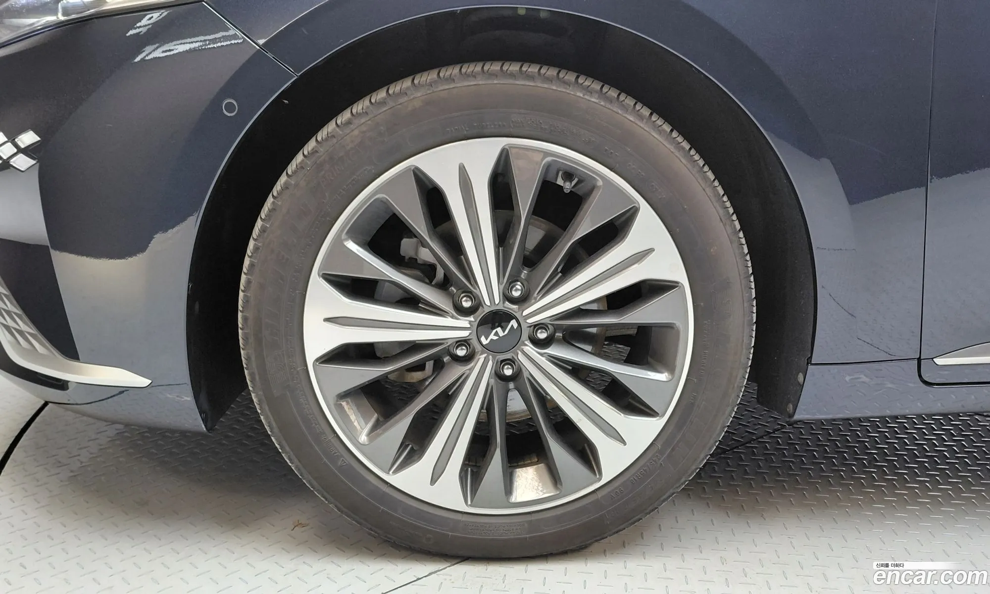 Kia K8 Hybrid 2022 — 23